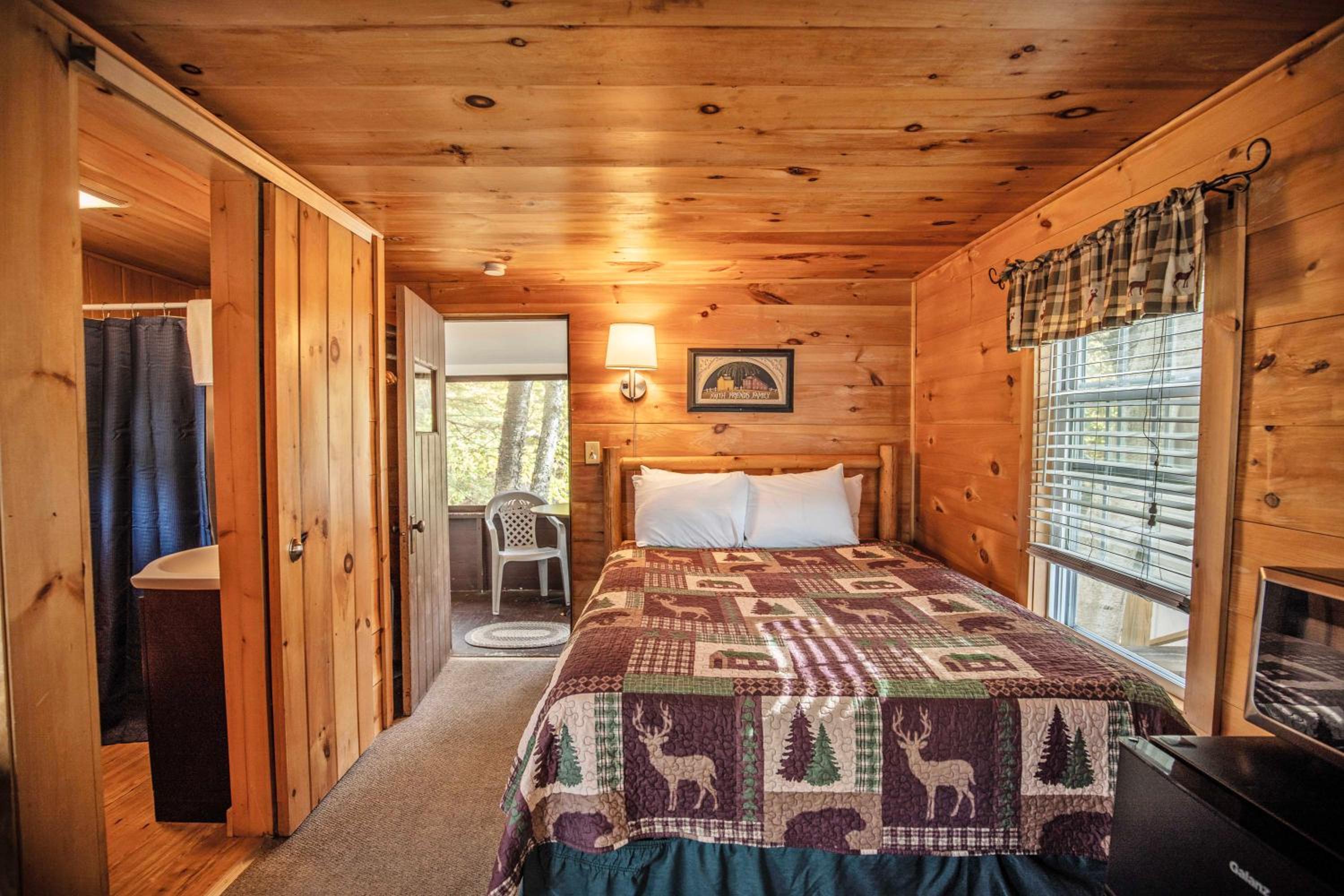 One-Bedroom House - Photo 3