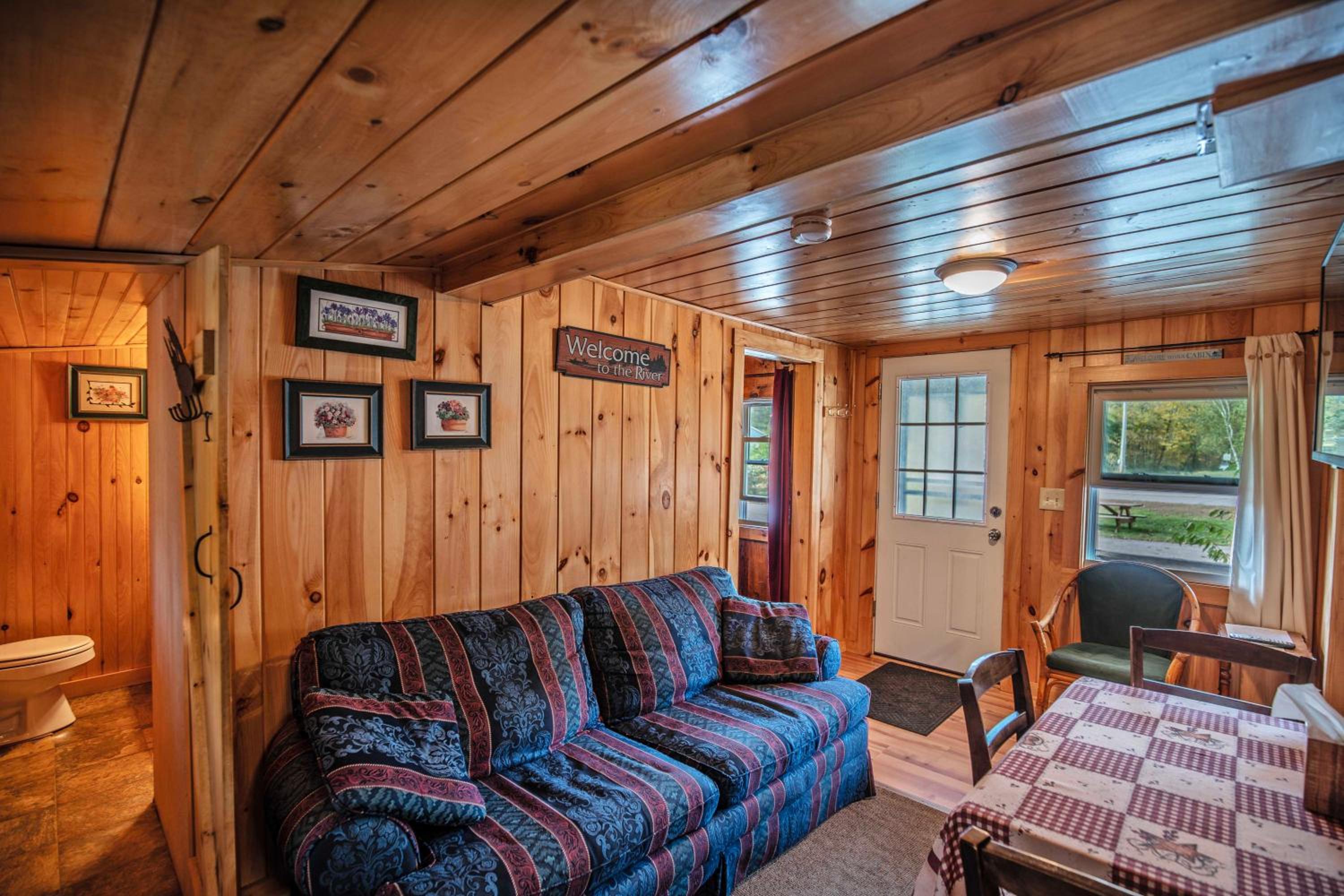 Superior Bungalow - Photo 12