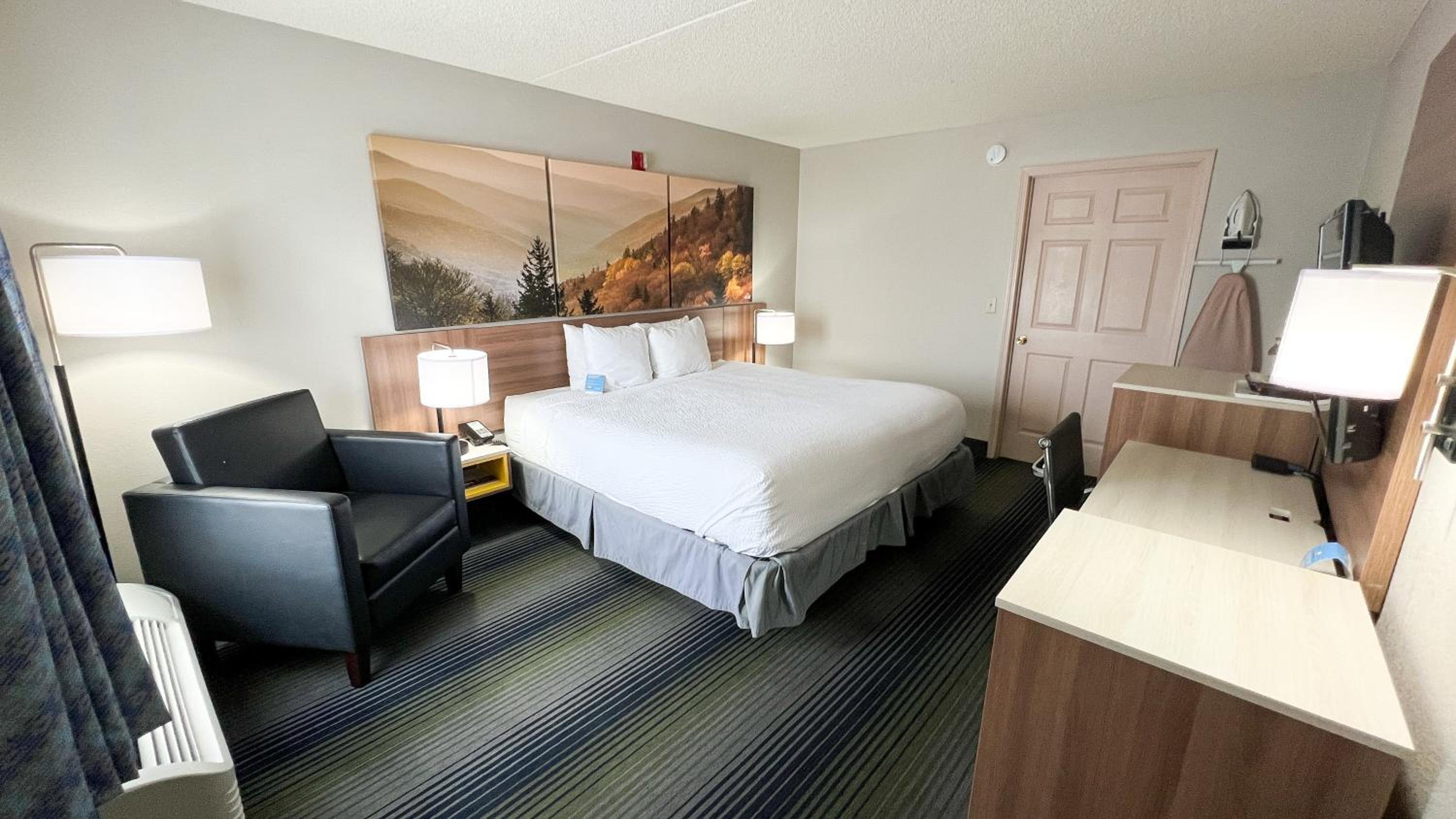 King Room - Disability Access/Non-Smoking photo 1