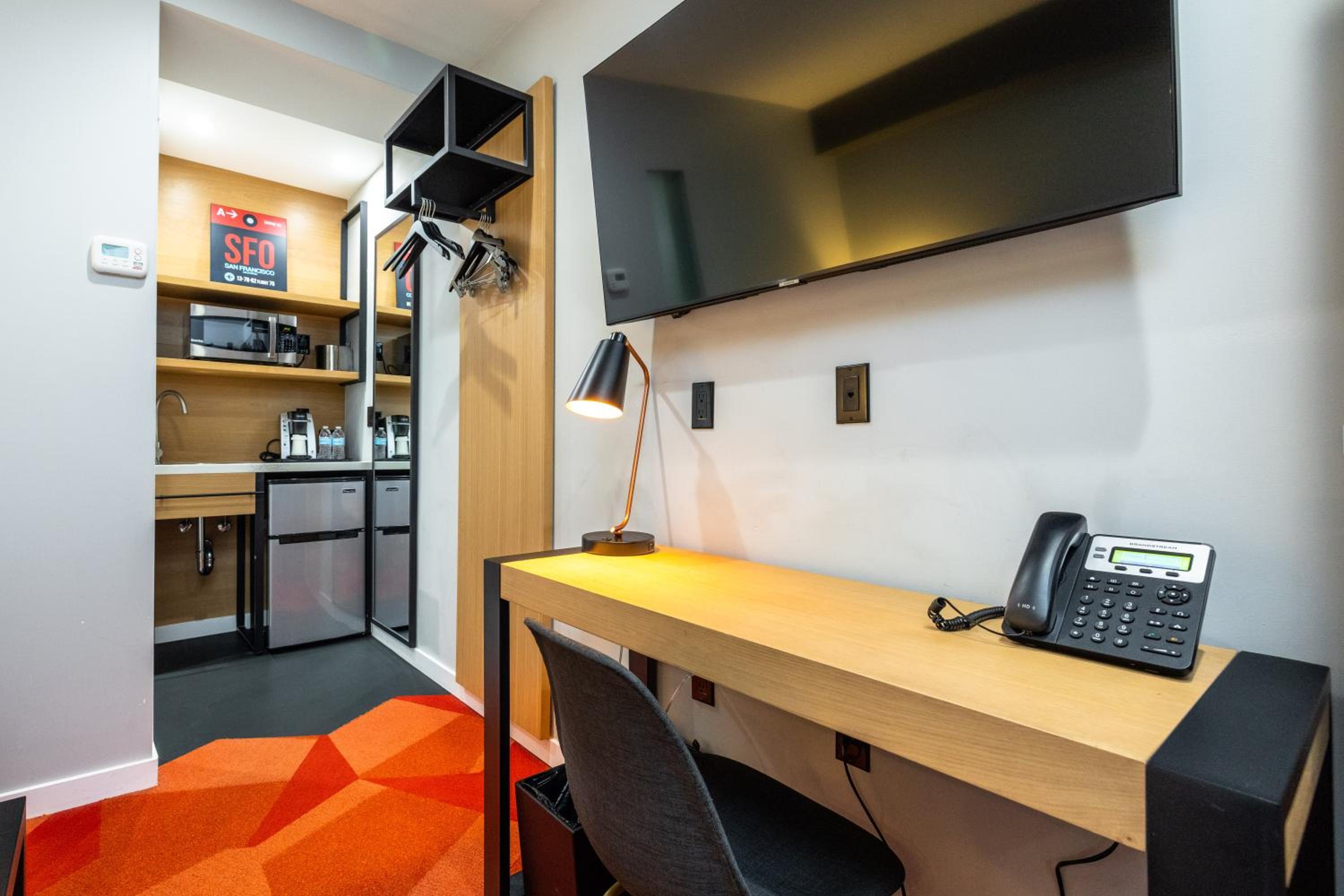 King Room - Photo 8