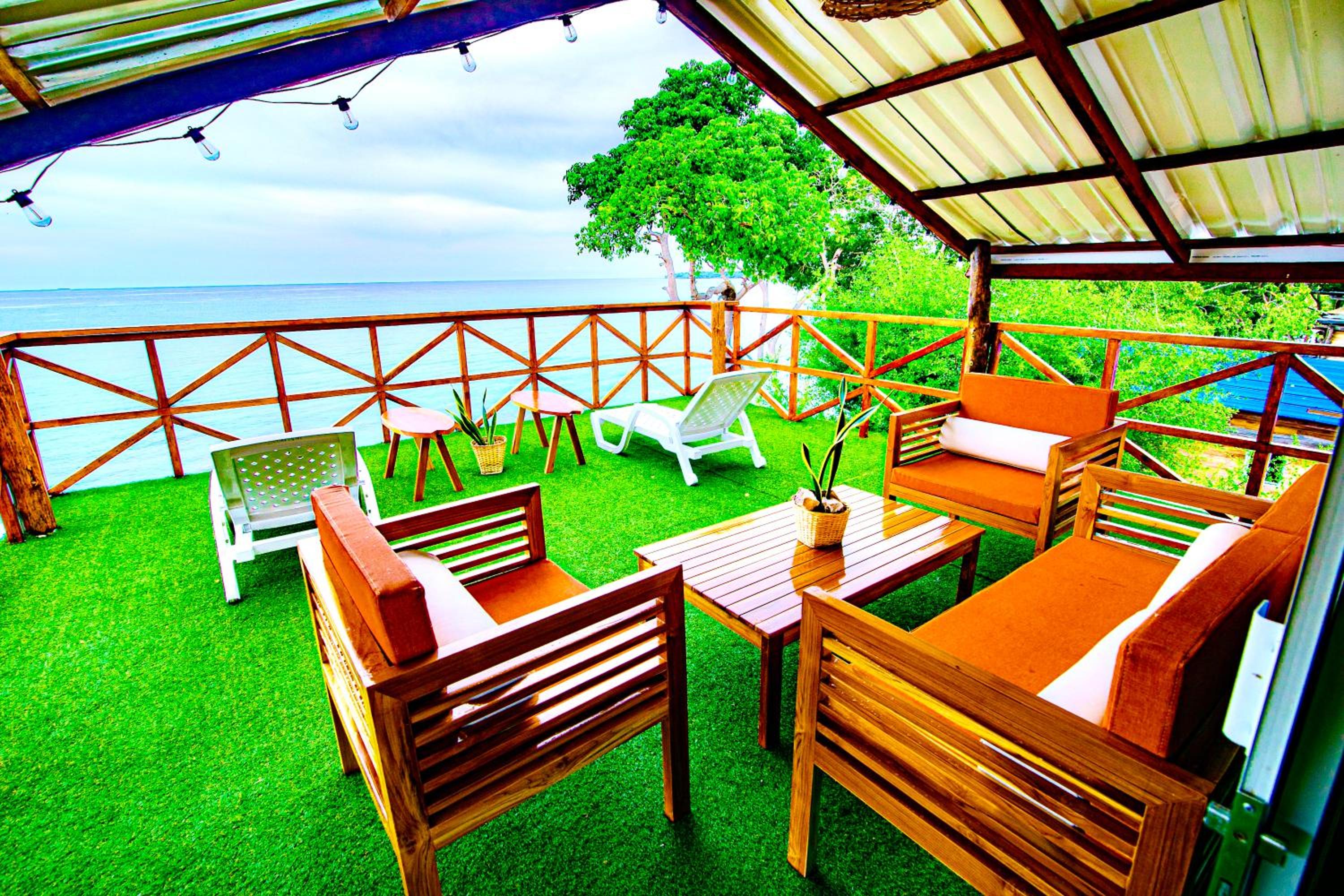 Deluxe Double or Twin Room with Ocean View photo 3