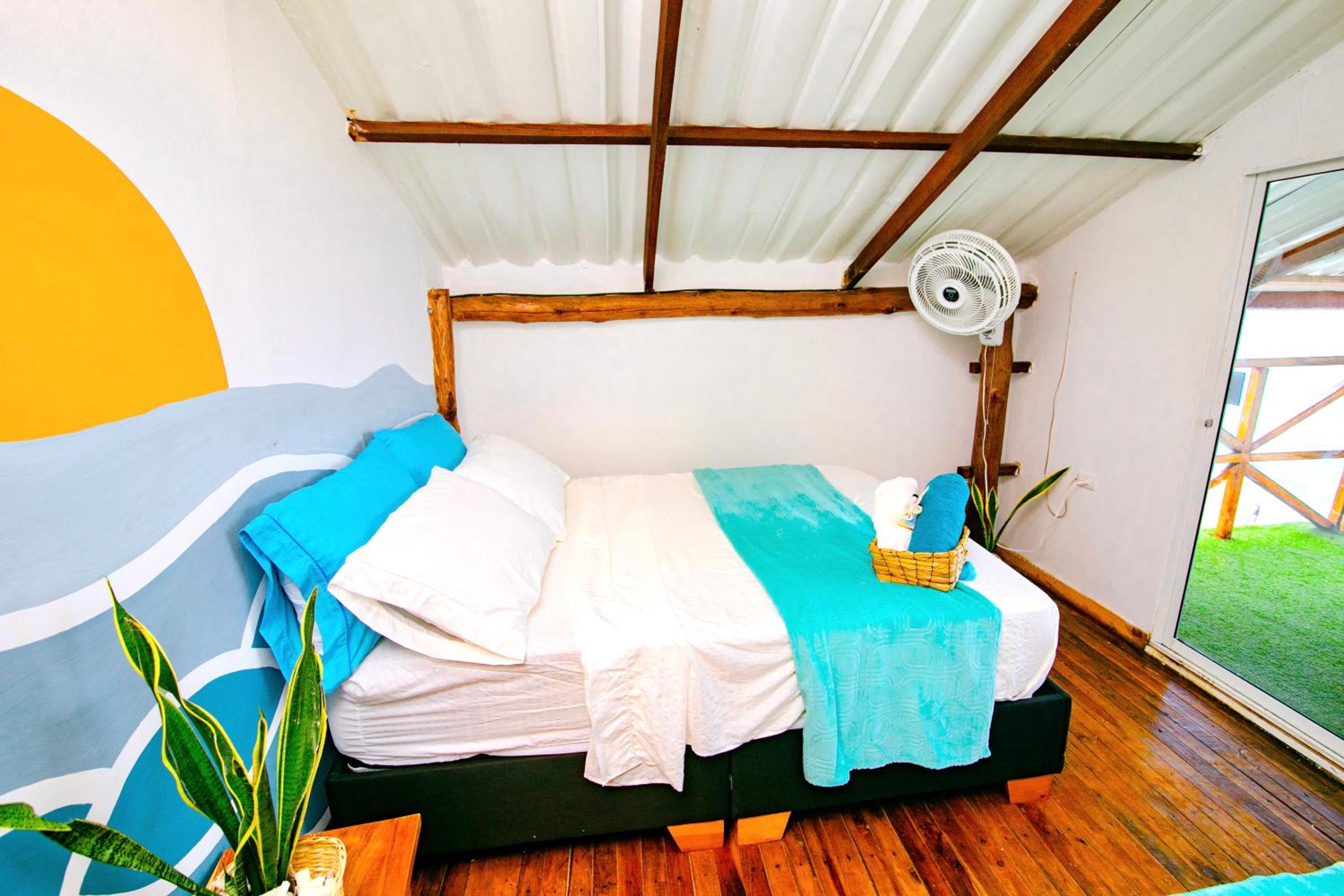Deluxe Double or Twin Room with Ocean View photo 2