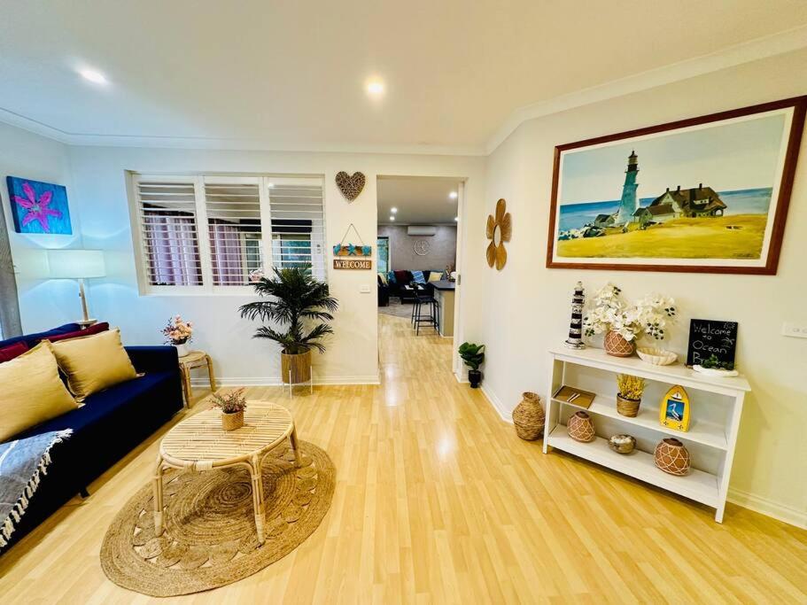 Four-Bedroom House photo 1