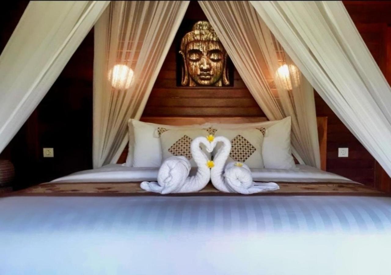Deluxe Double Room with Balcony - Photo 32