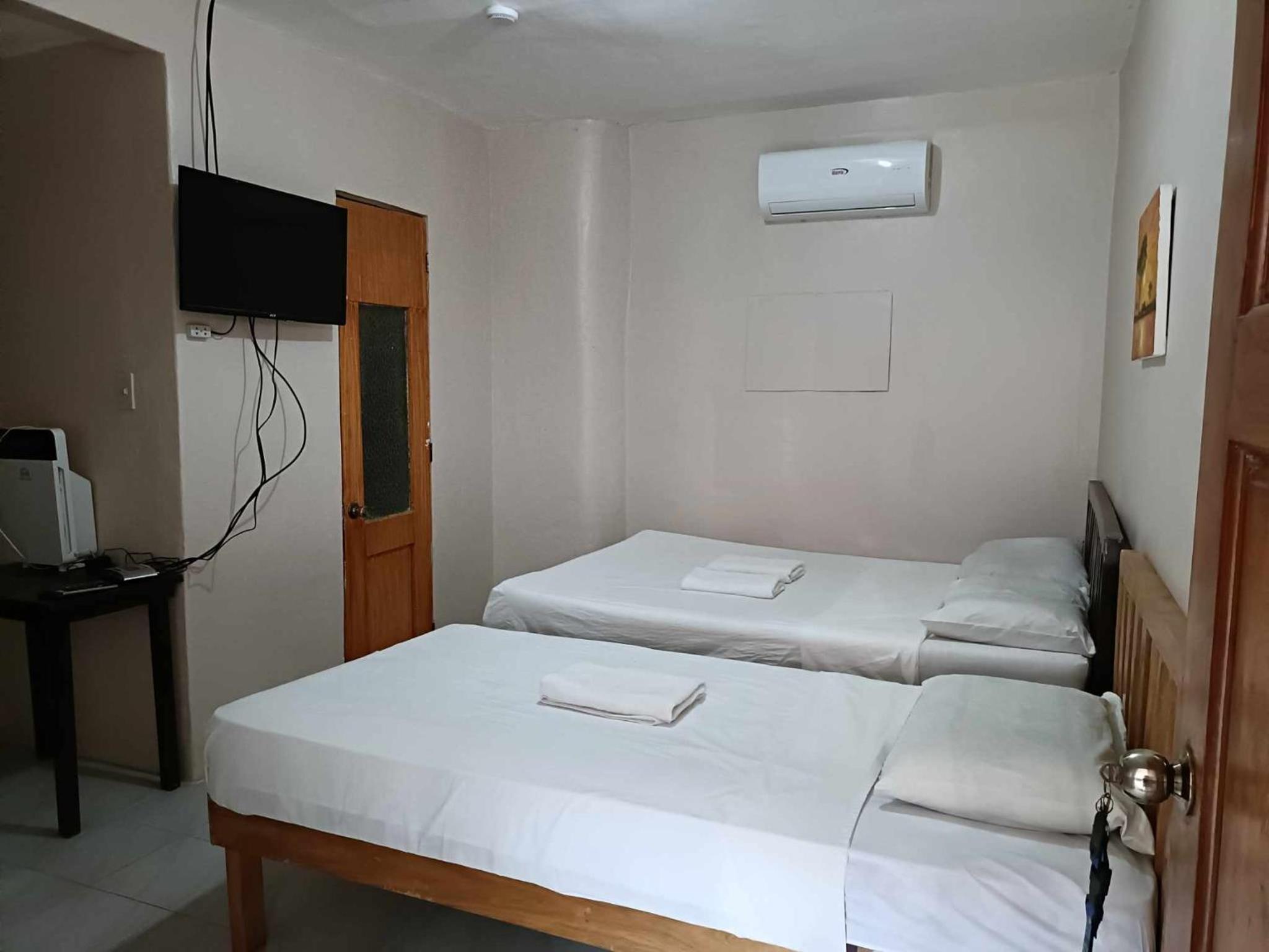 Triple Room - Photo 2