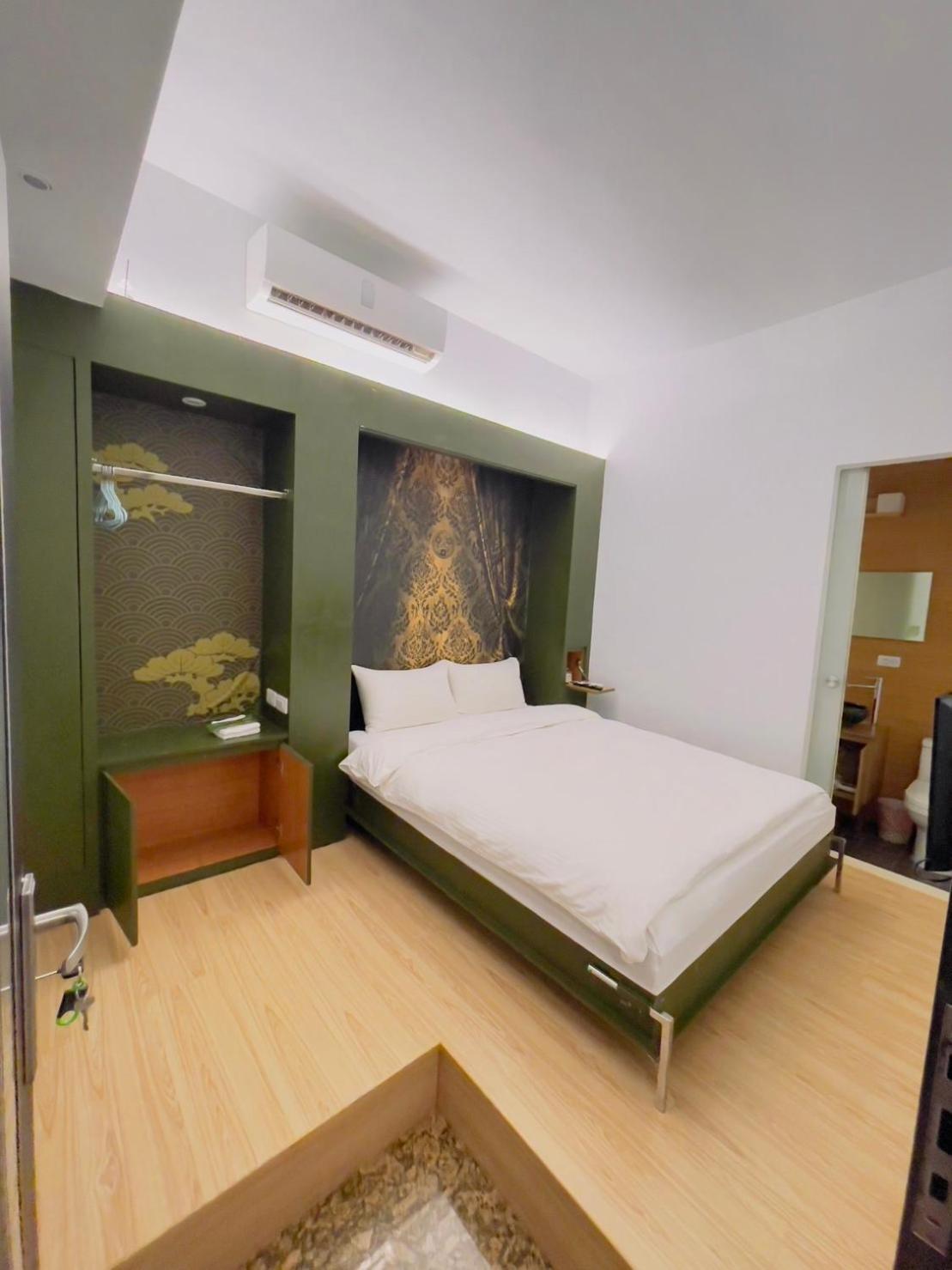 Deluxe Double Room with Bath