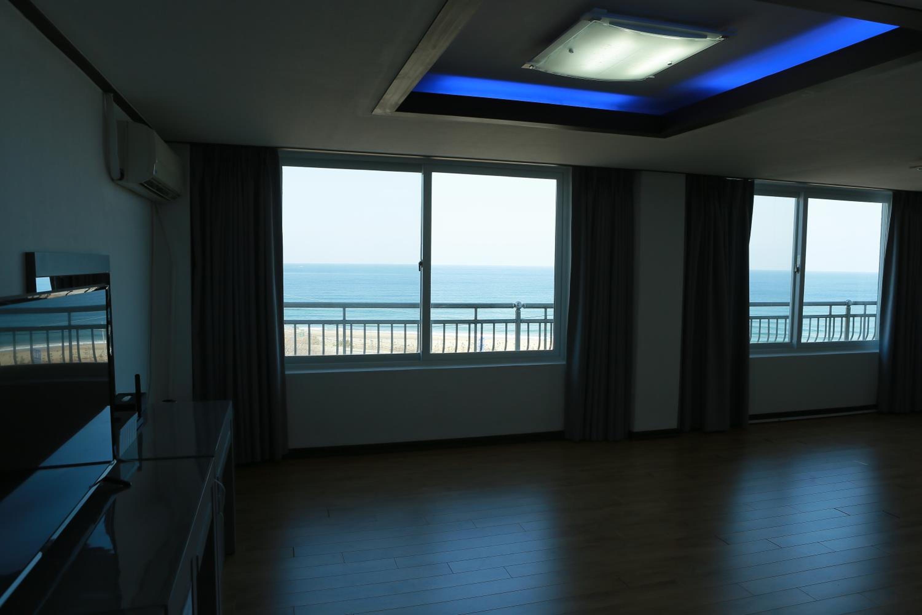 Family Suite - Photo 11