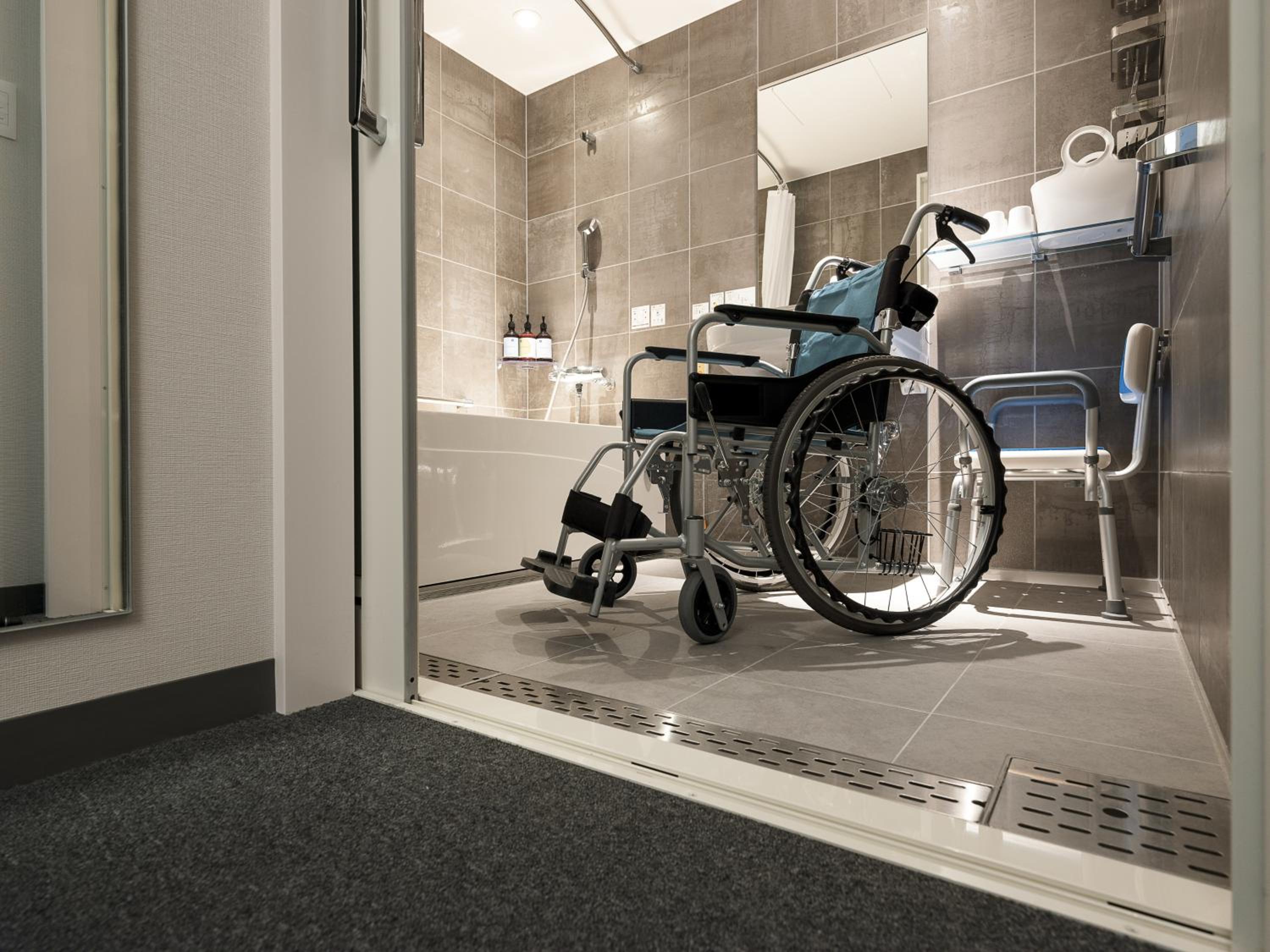 Accessible Apartment(4 single-beds) photo 3