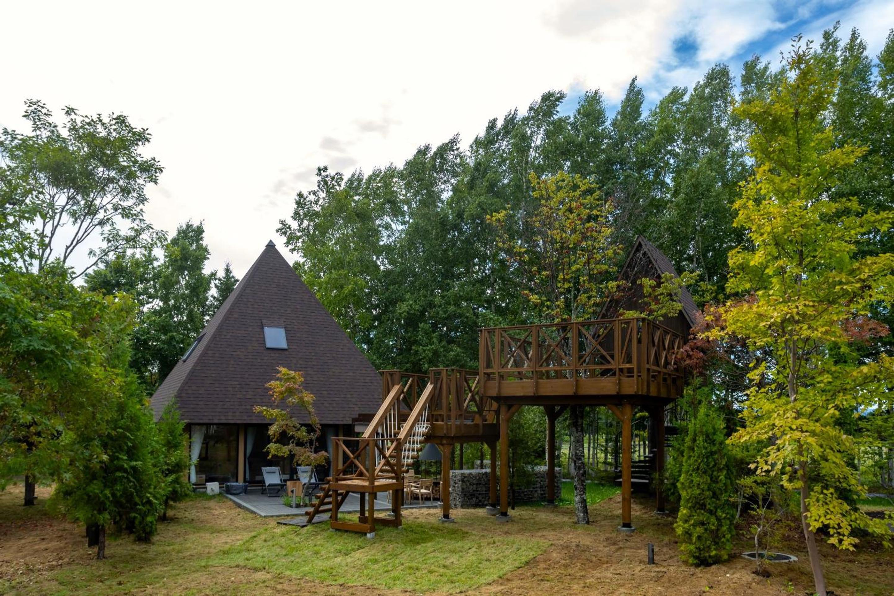 IZUBA Villa with Treehouse - Non-Smoking+Self Serve Grill Dinner & Breakfast Box - Photo 3