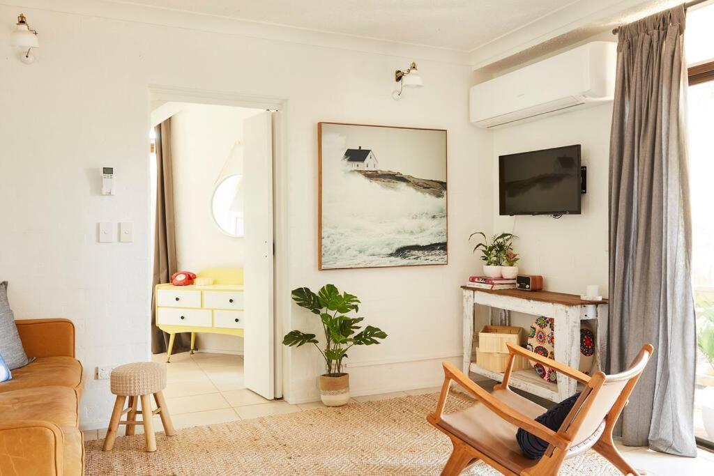 Three-Bedroom Apartment photo 1