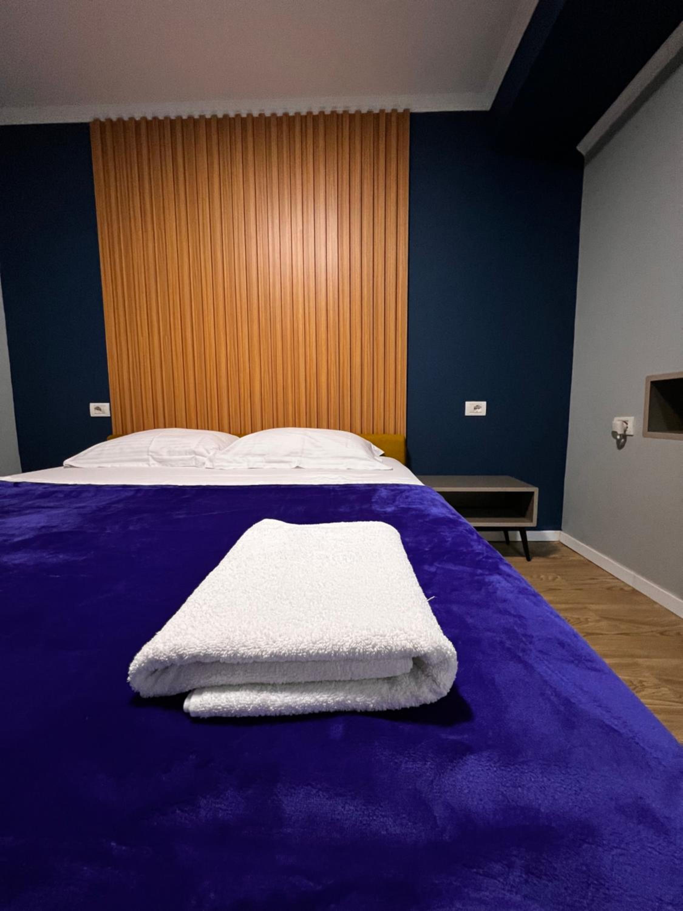 One-Bedroom Standard Apartment