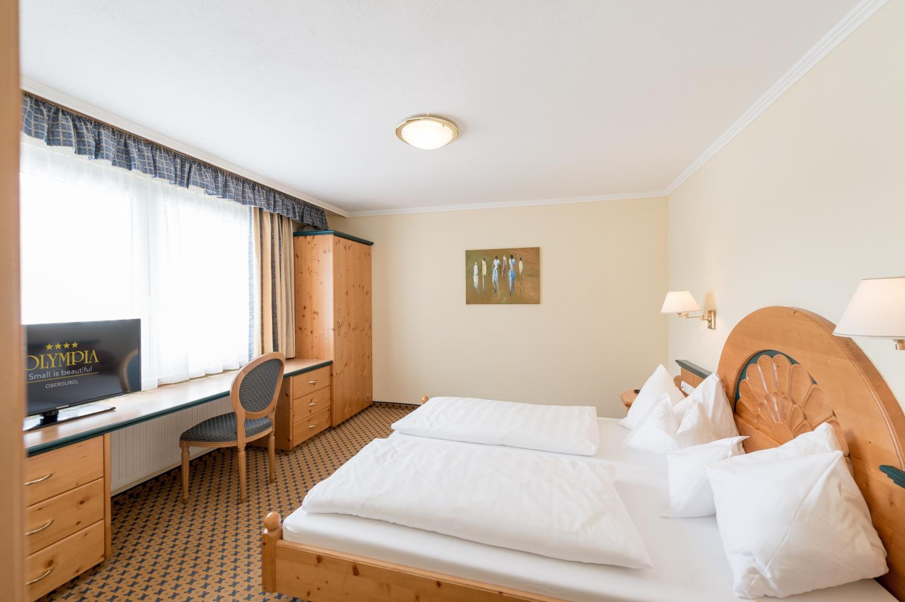 Suite with Mountain View photo 3