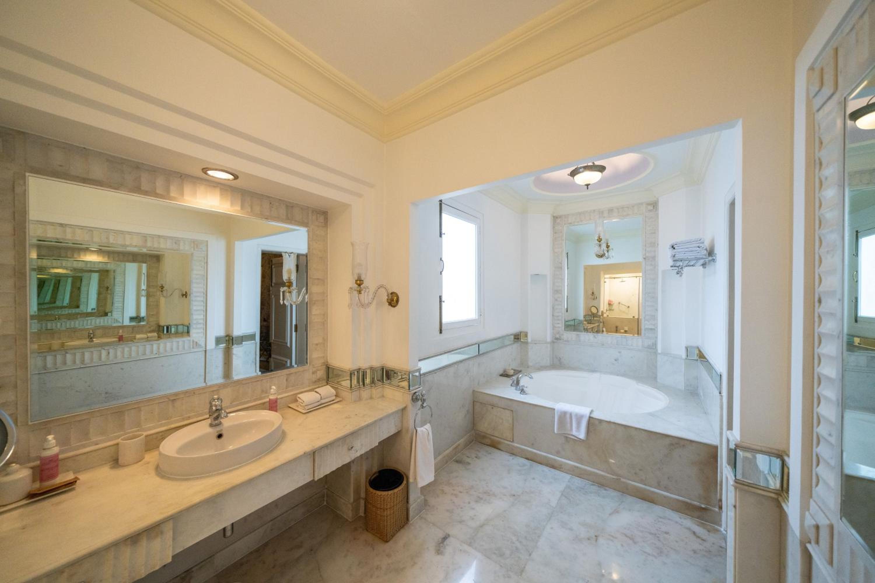 Palace Suite