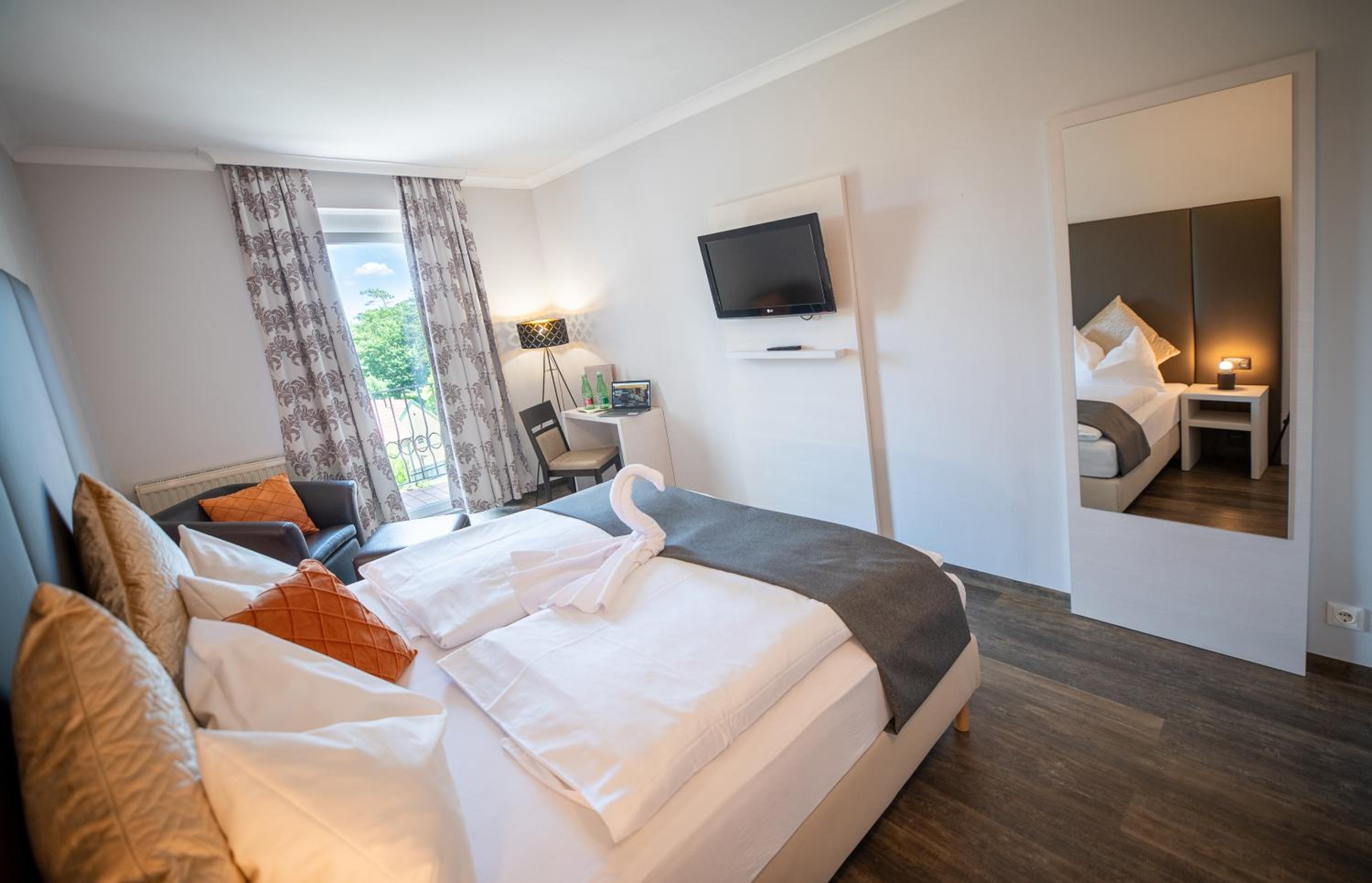 Double Room - Photo 42