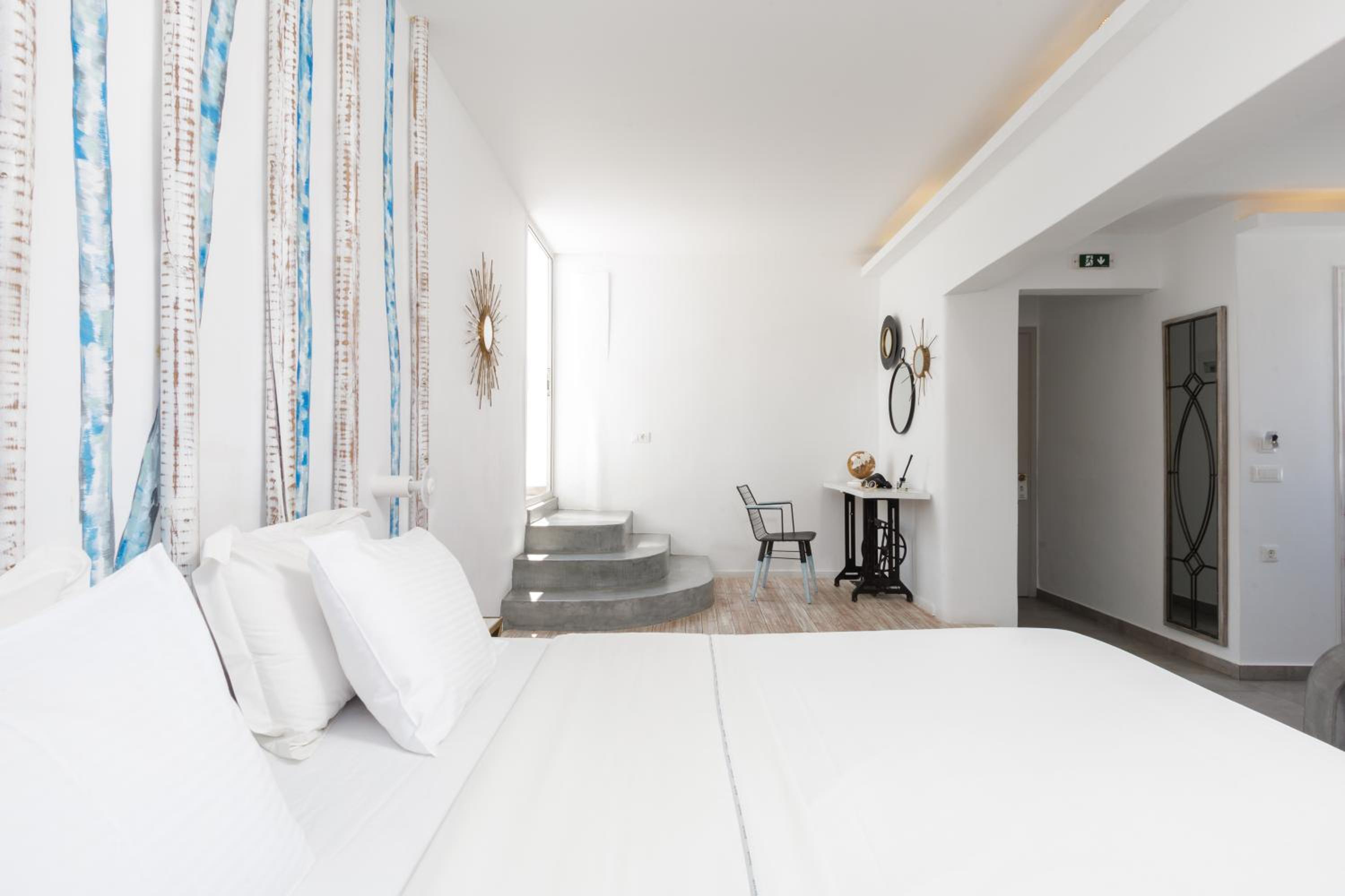 Suite with Sea View - Photo 23