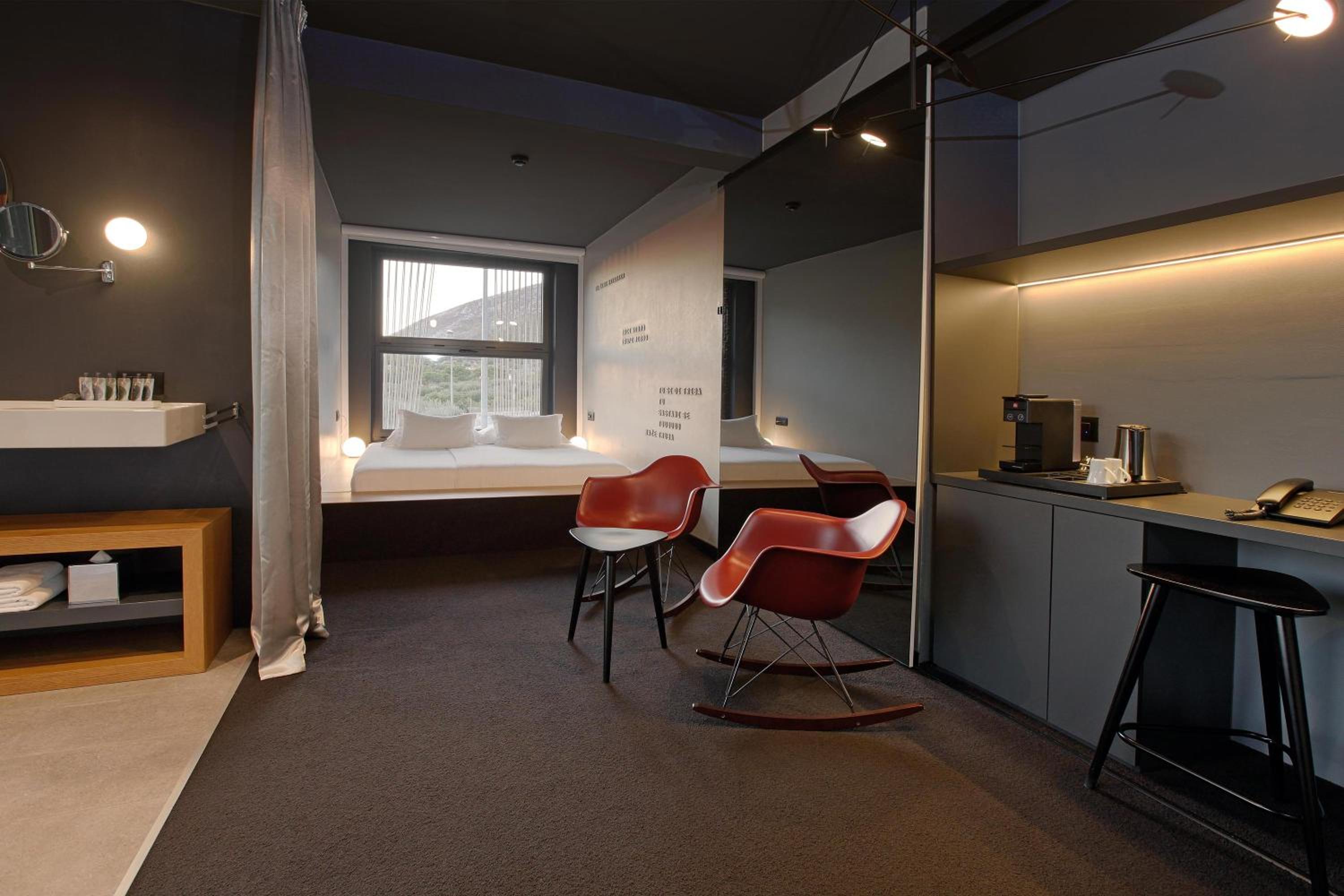 Superior Double Room with Bath and Balcony photo 2