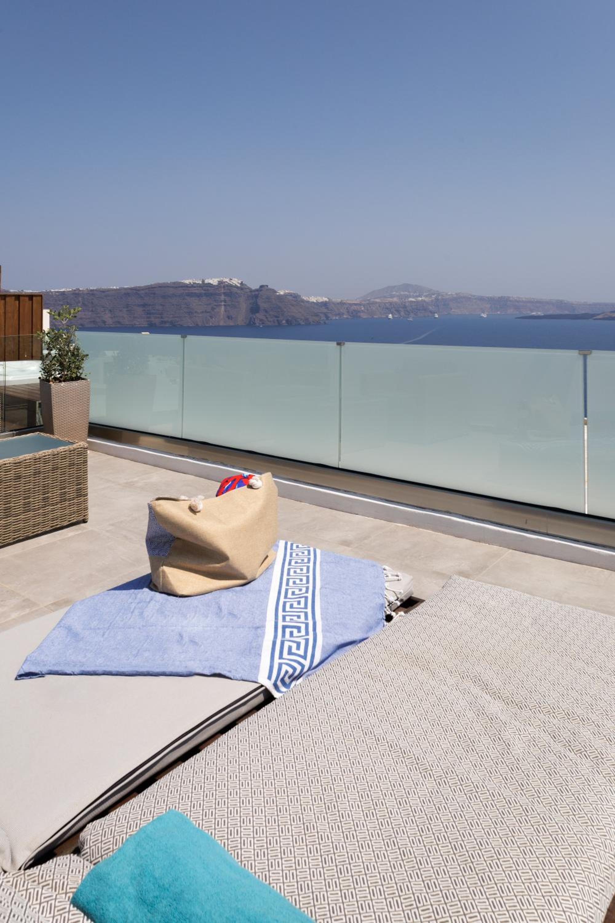 Suite with Sea View - Photo 7