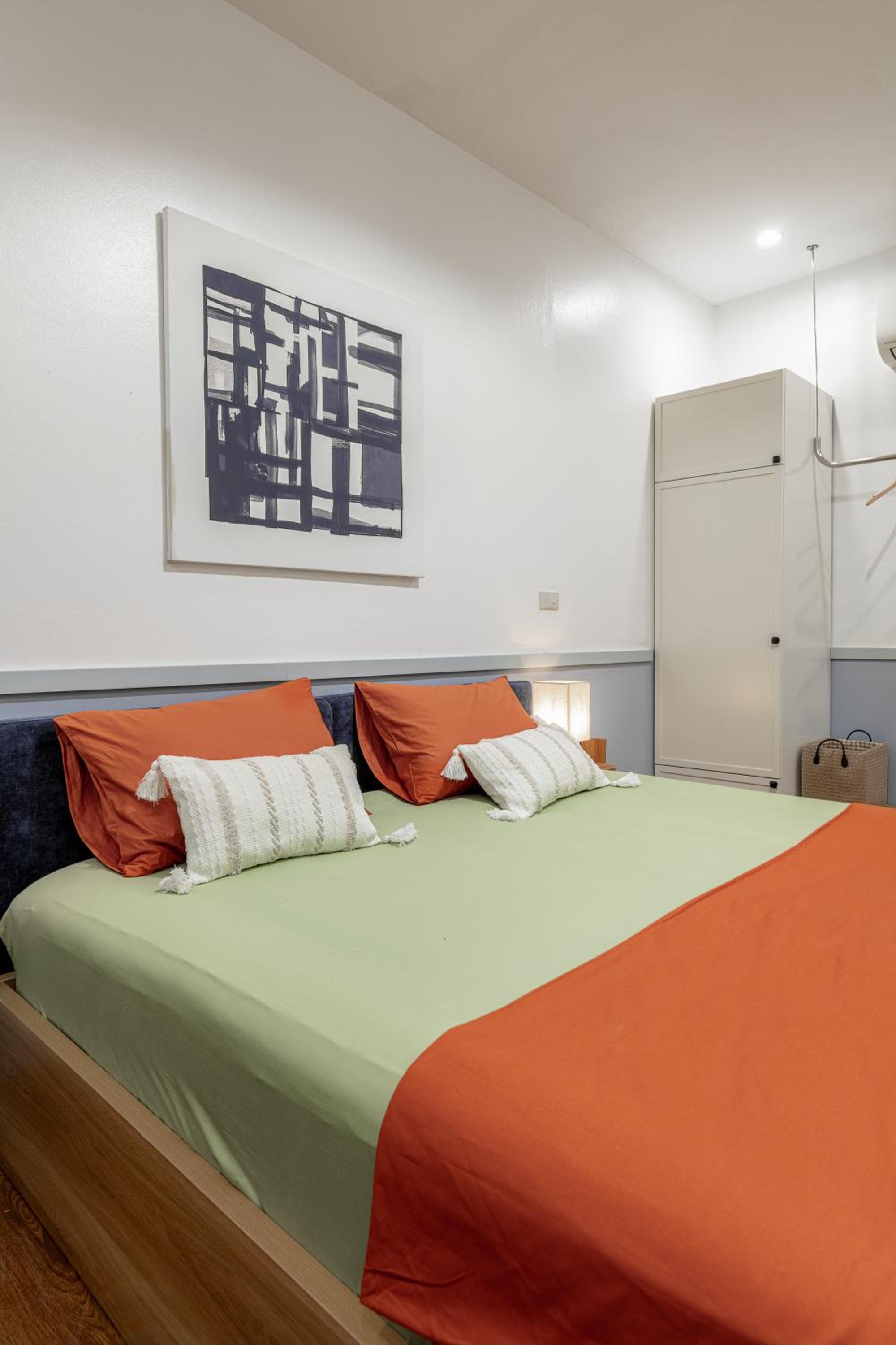 Family Suite with Balcony - Photo 20
