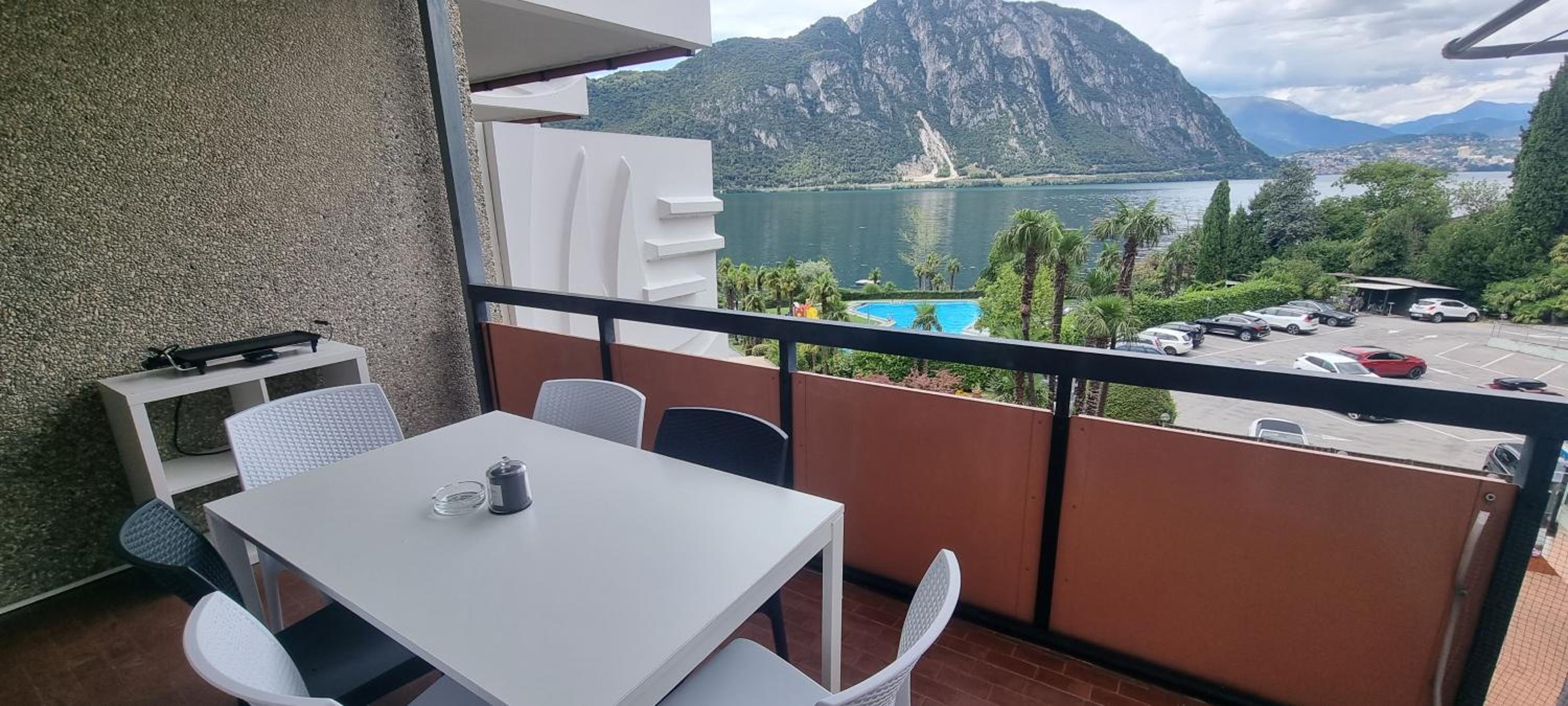 Apartment with Lake View - Photo 61
