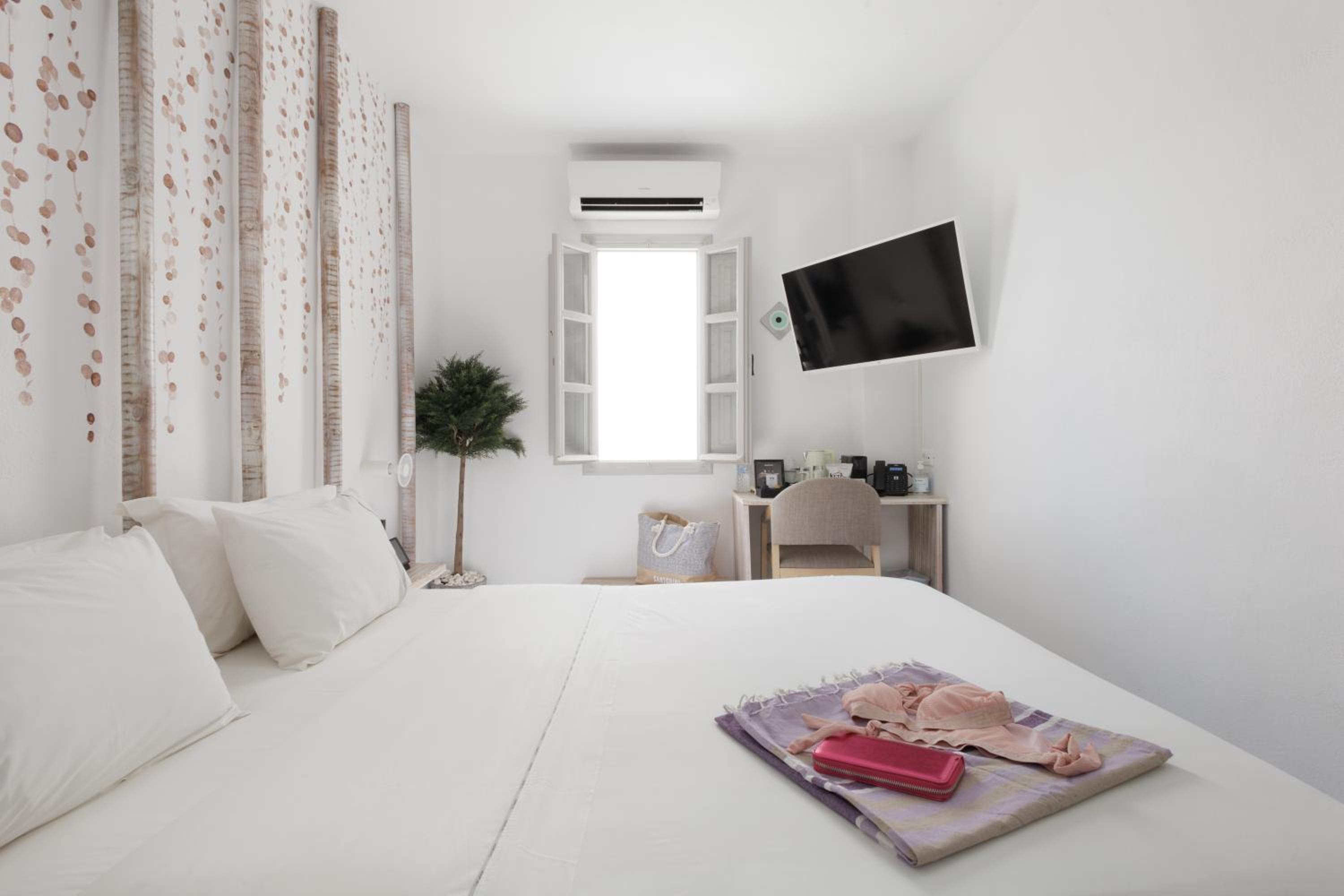 Double Room - Photo 6