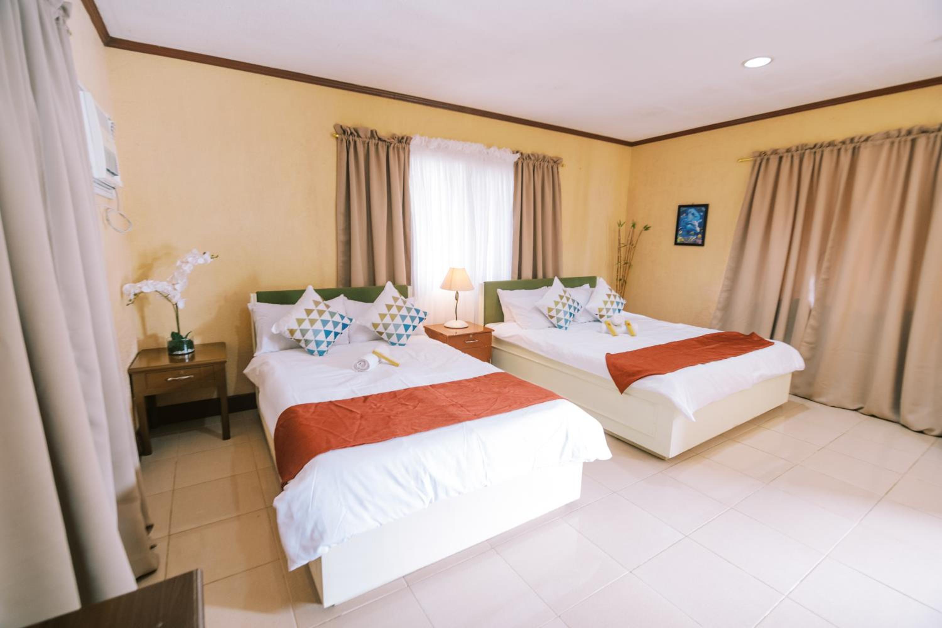 Premium Quadruple Room