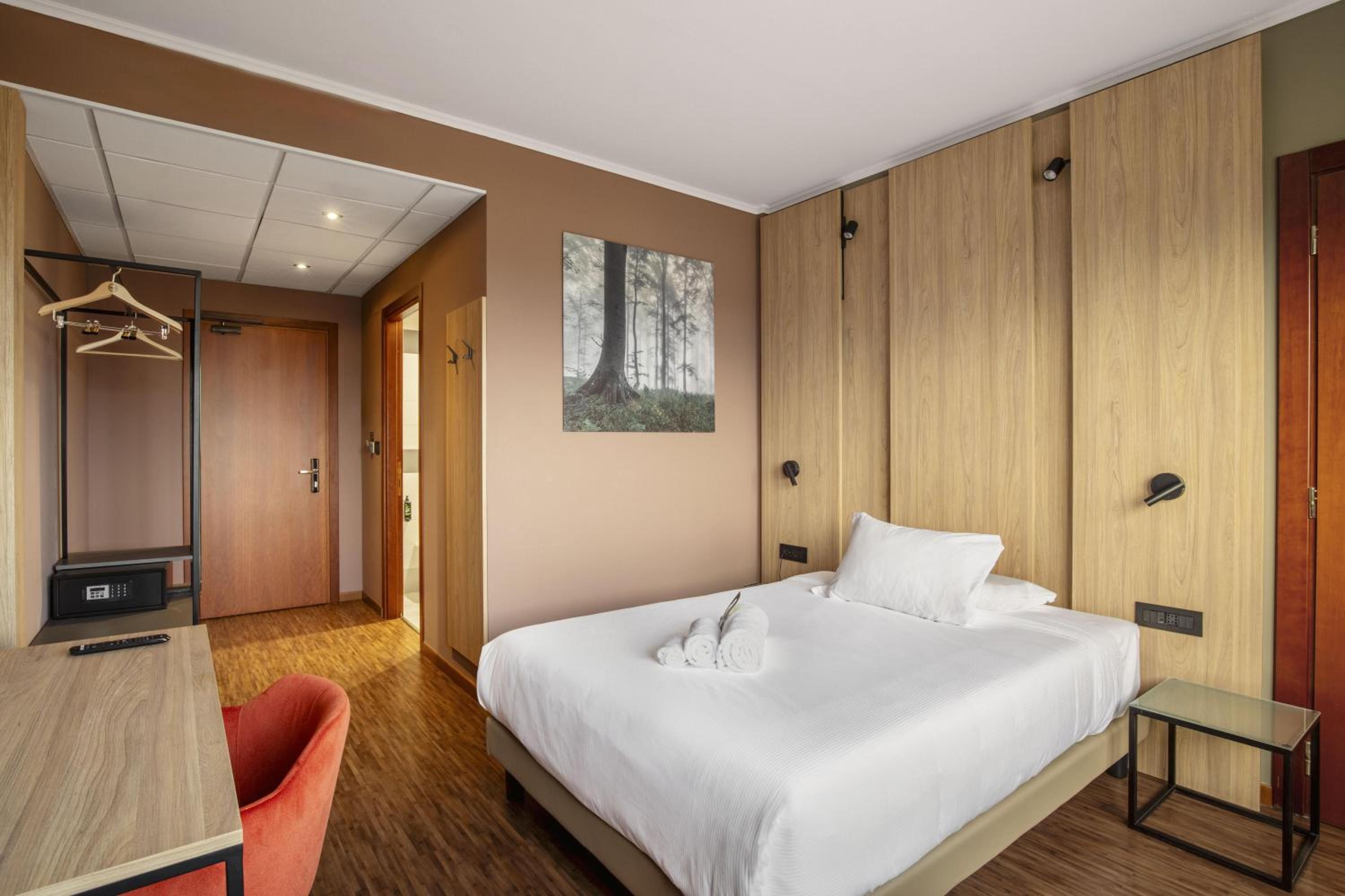 Single Room - Disability Access