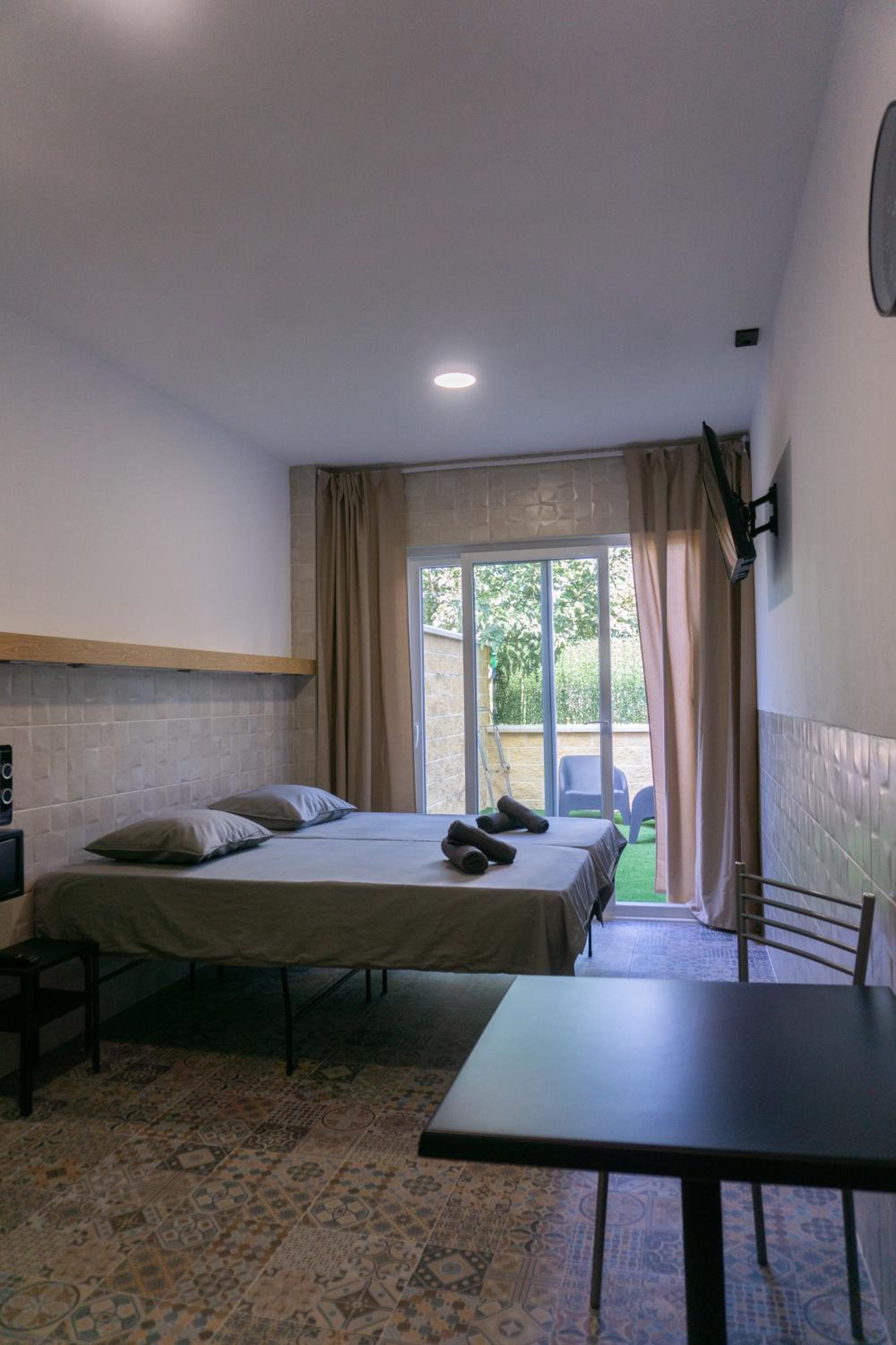 Estudio con terraza
