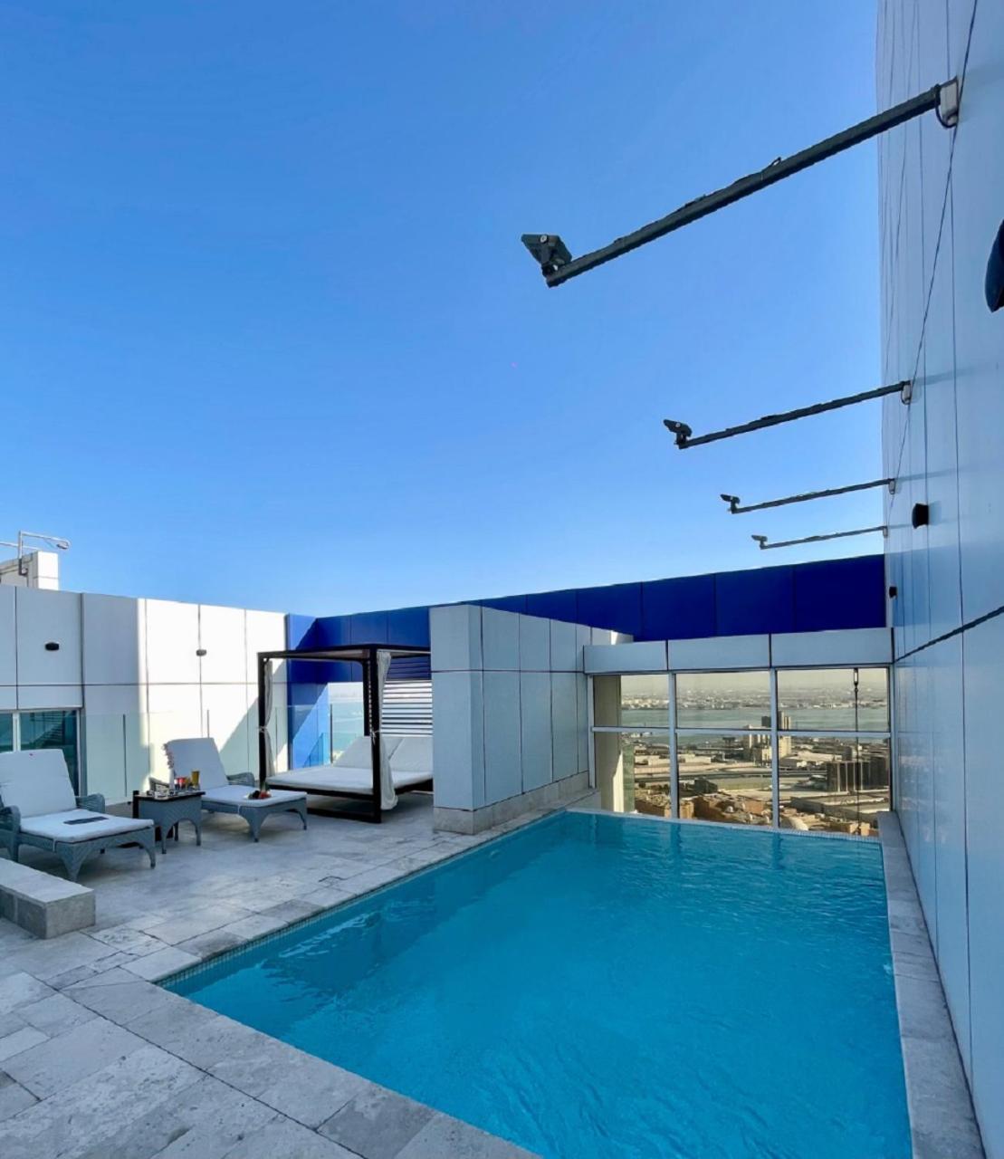 Sky Penthouse with Private Pool - Photo 1