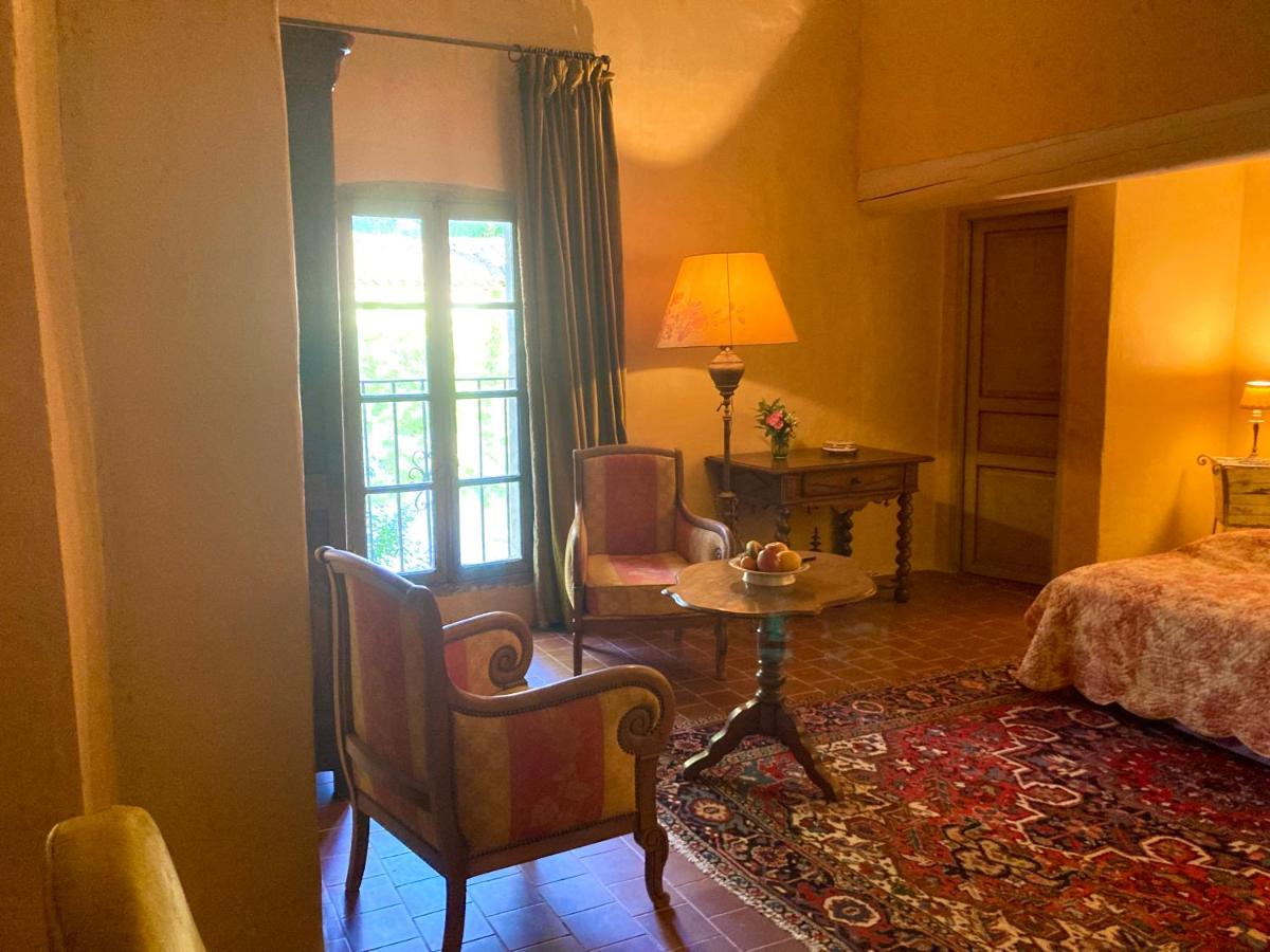 Double Room Yellow photo 1