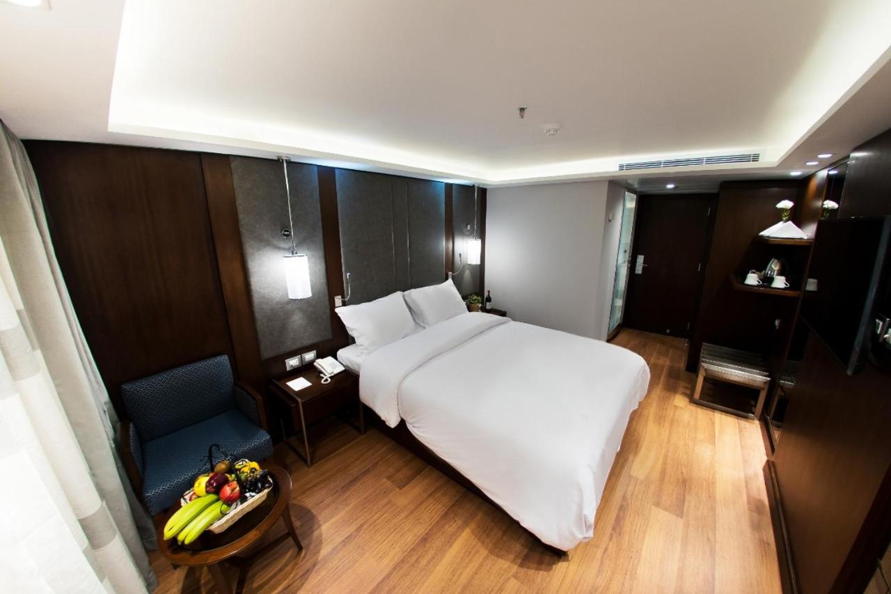 Deluxe Double or Twin Room with Sea View photo 3