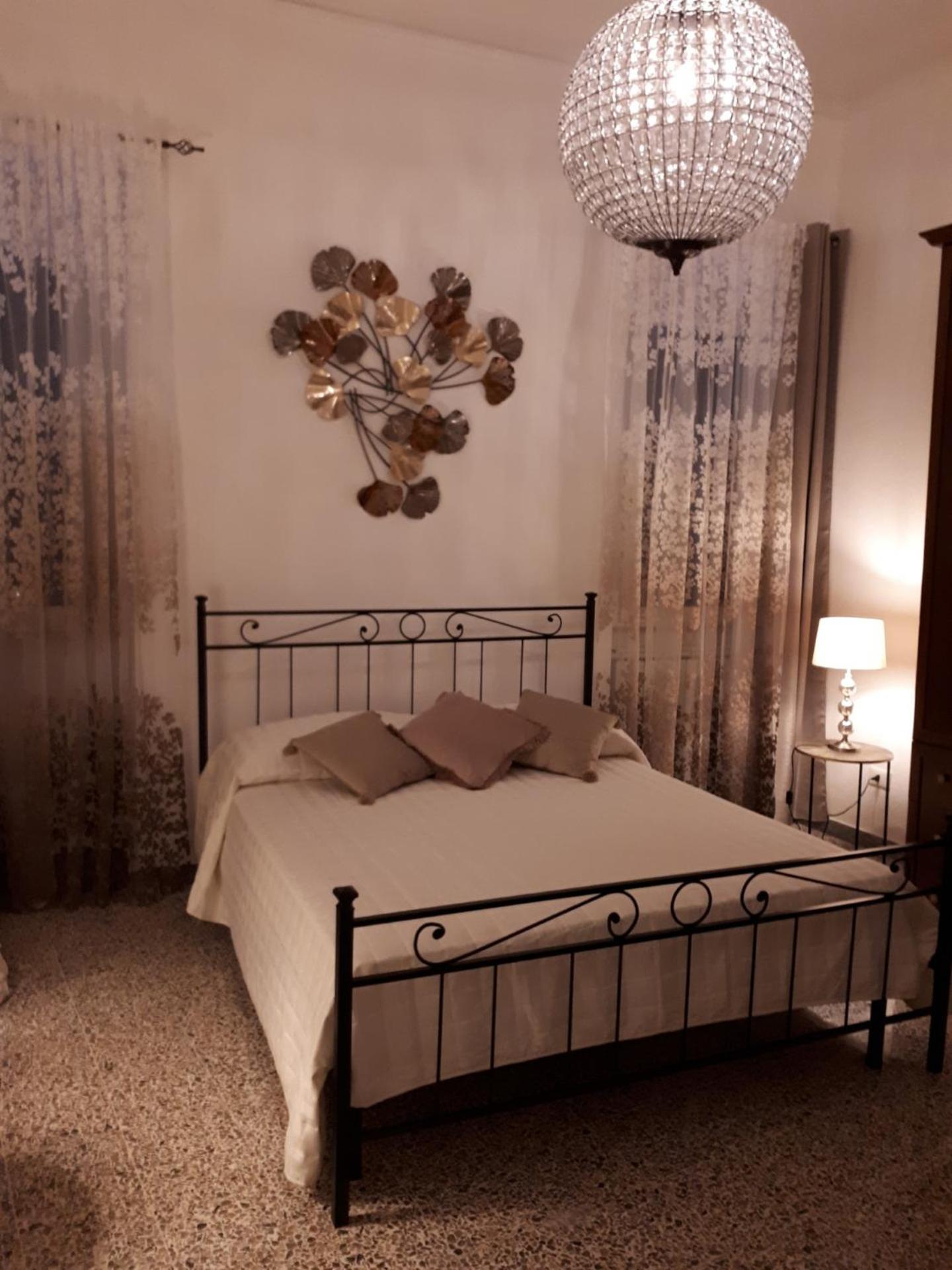 Two-Bedroom Apartment - Photo 22