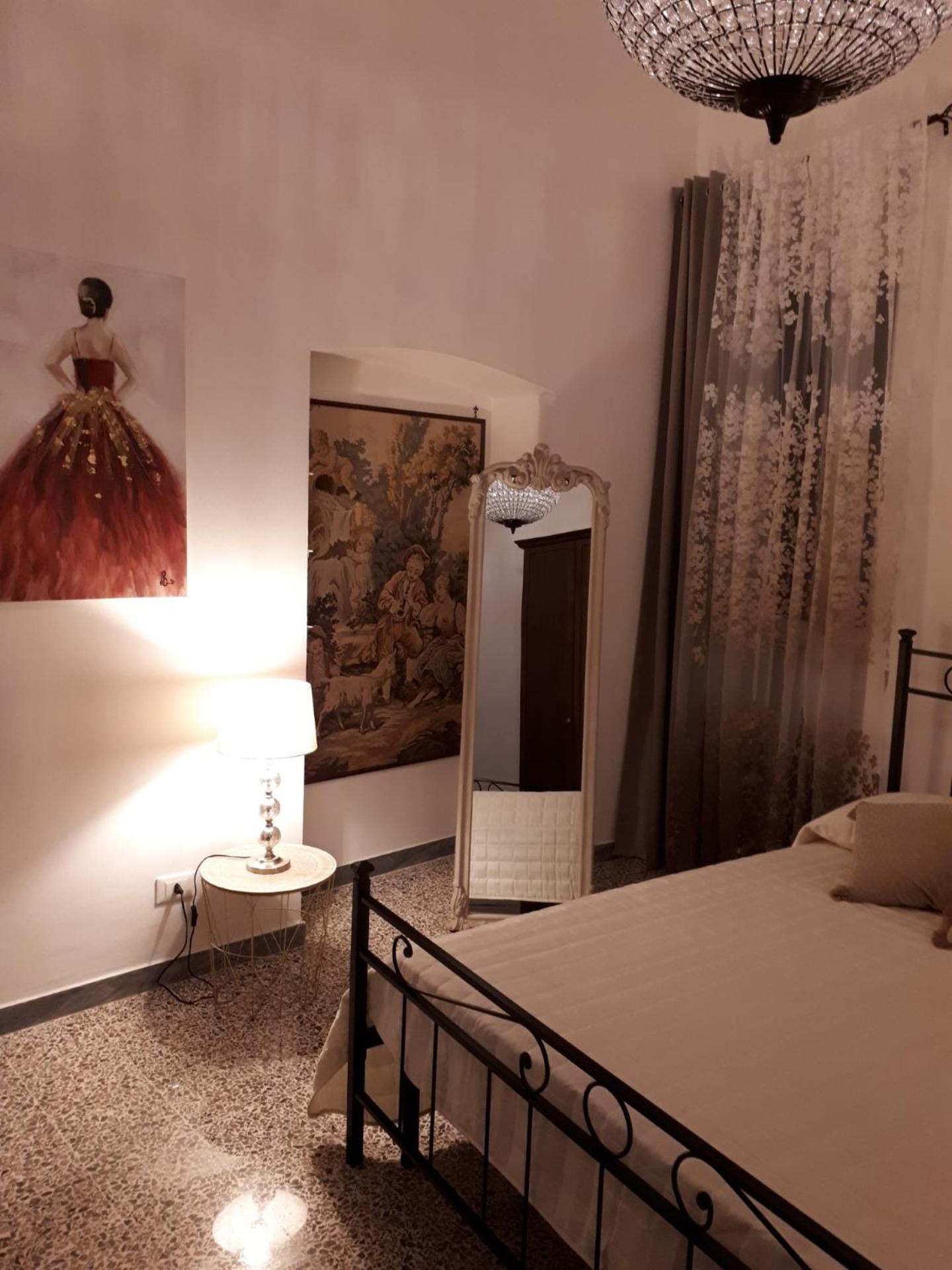 Two-Bedroom Apartment - Photo 21