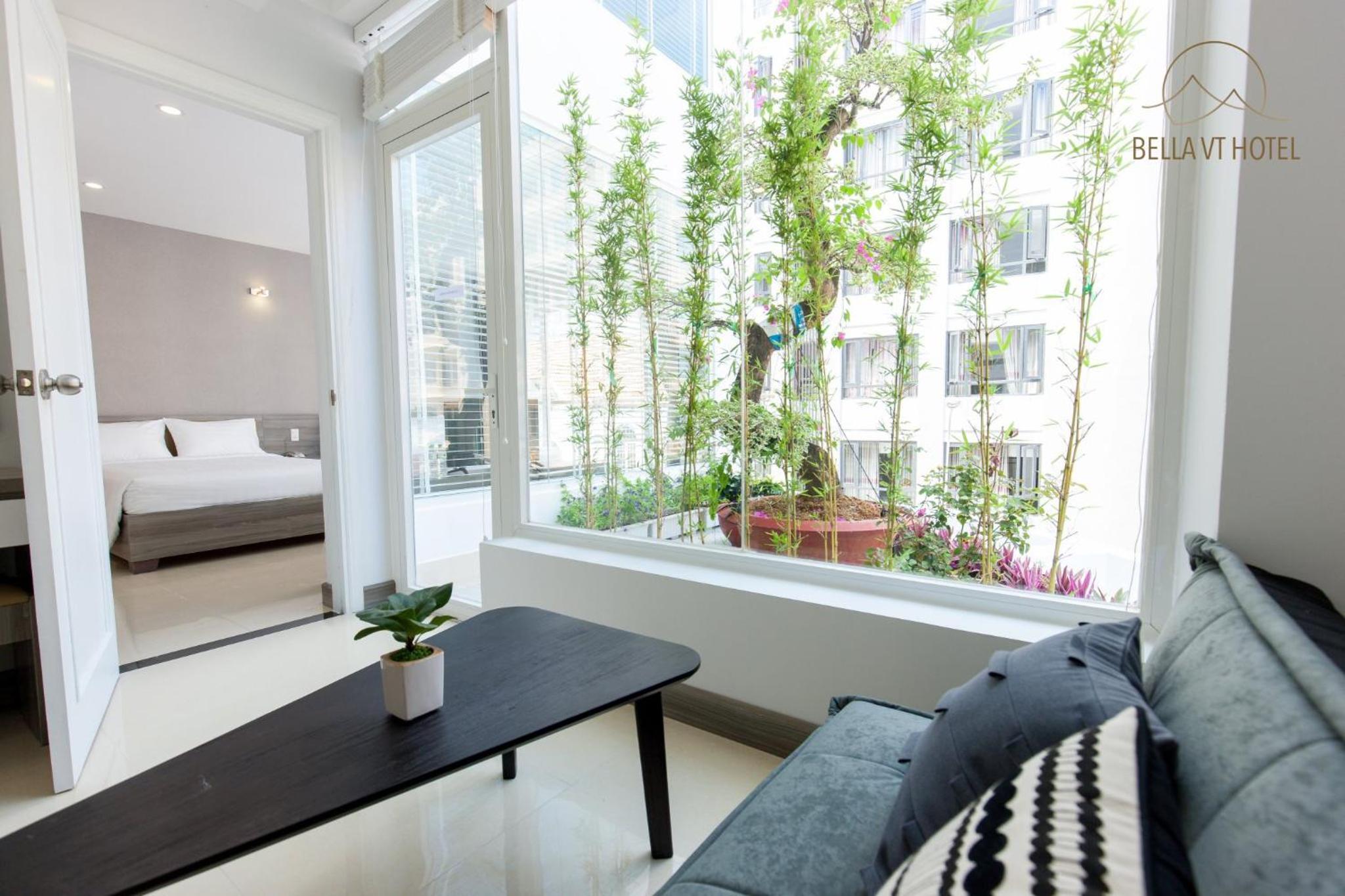 Family Room with Garden View - Photo 8