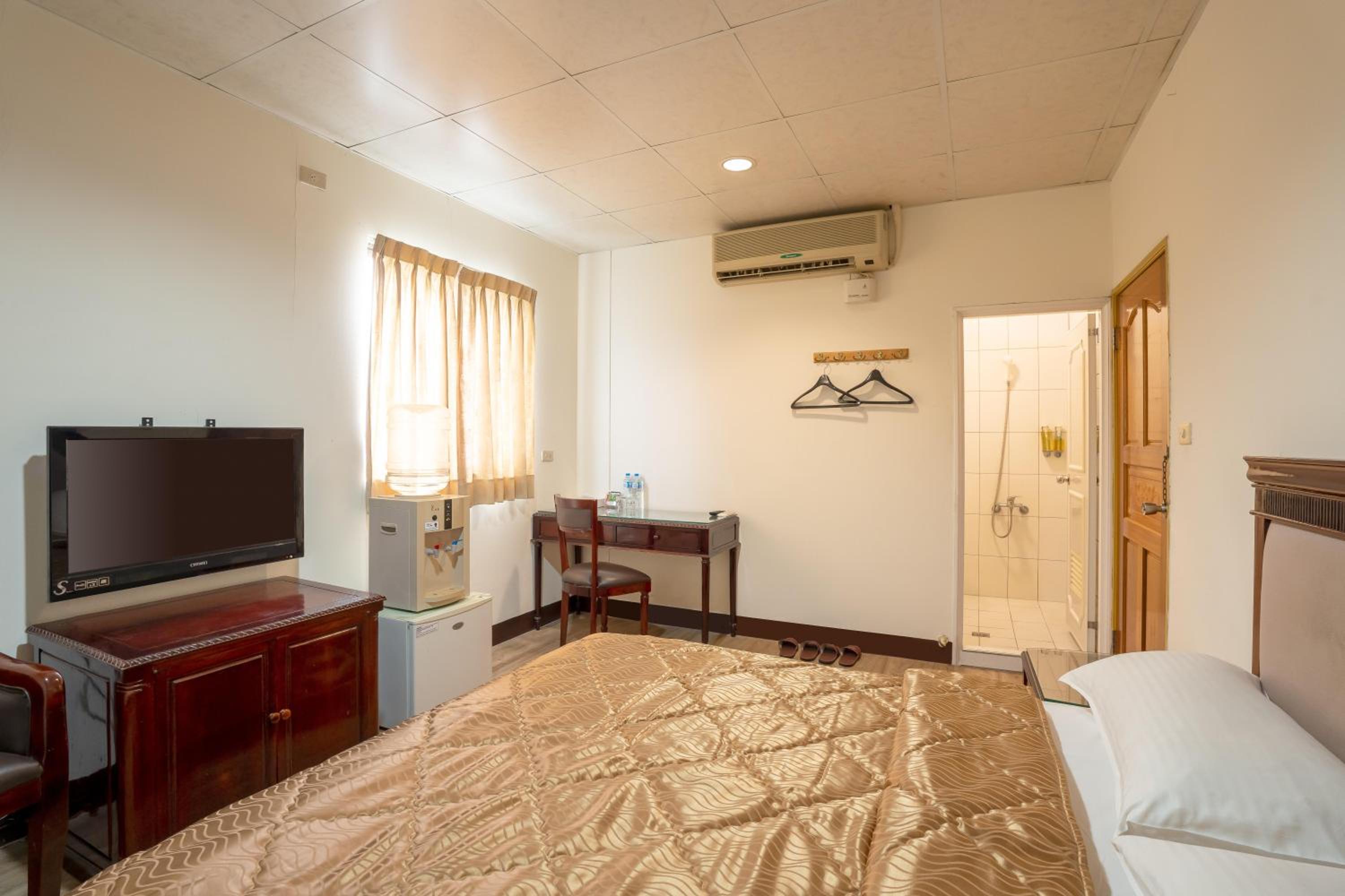 Business Double Room - Access via Staircase Only photo 1