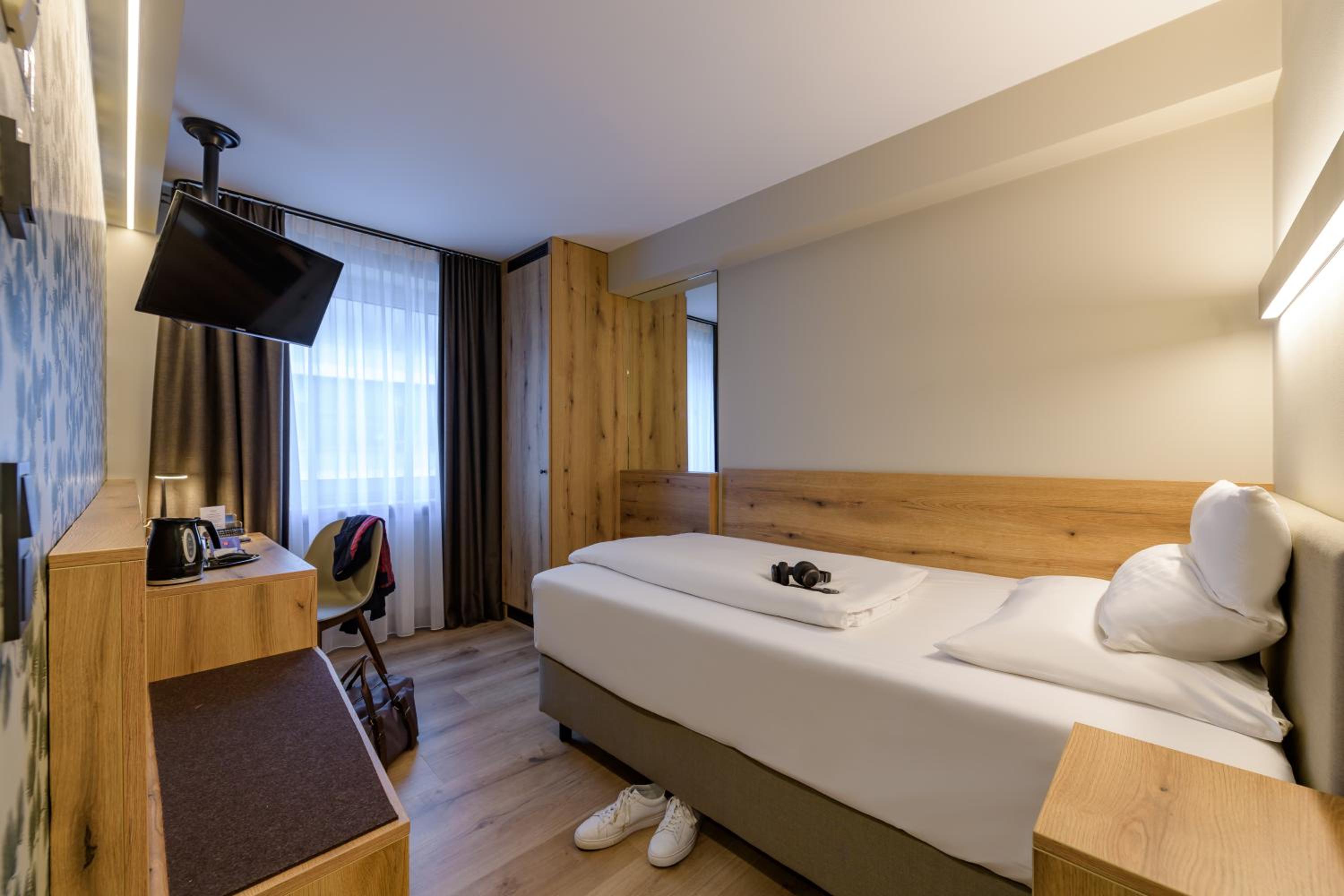 Standard Single Room photo 2
