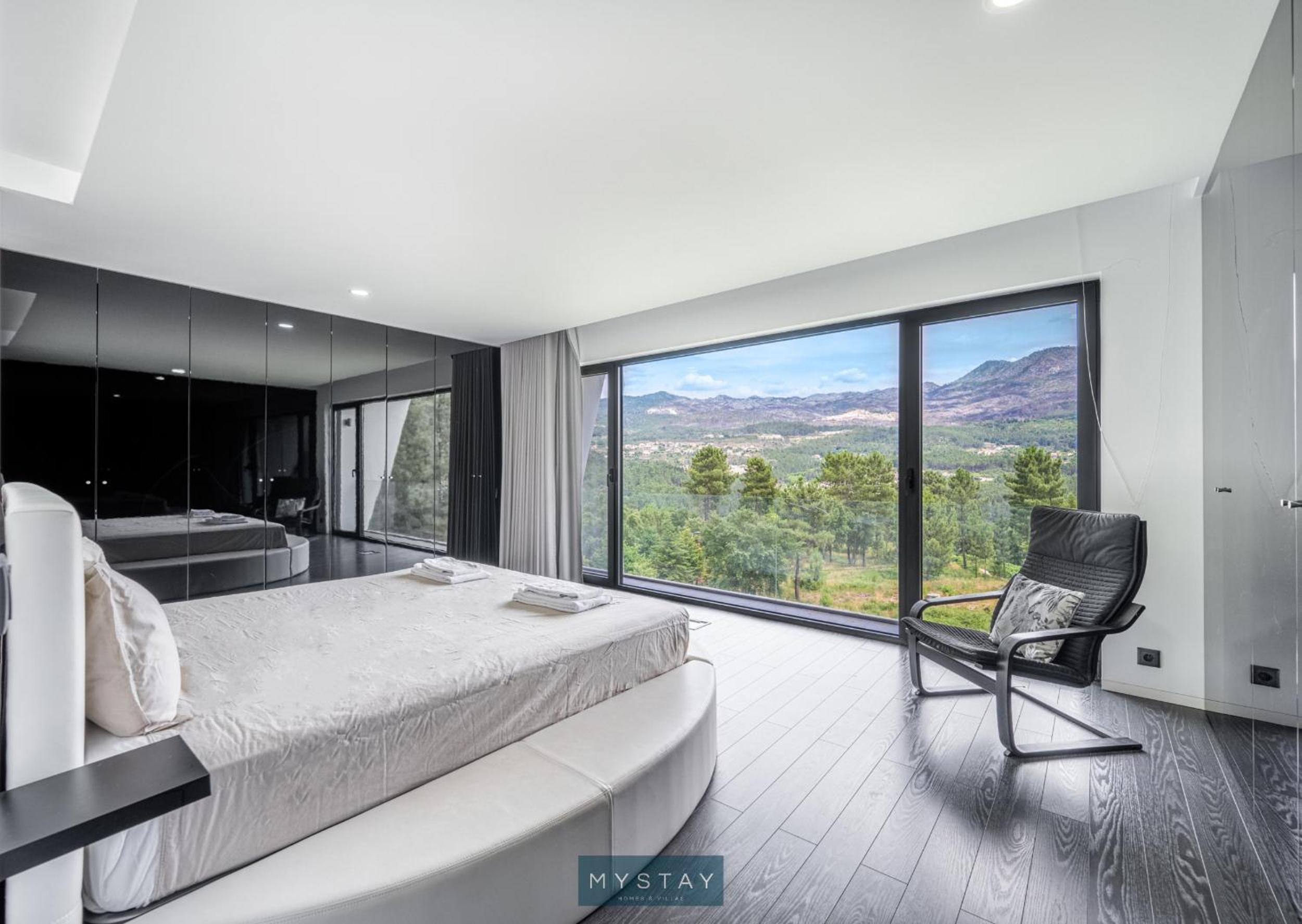 Four-Bedroom Vacation Home photo 1
