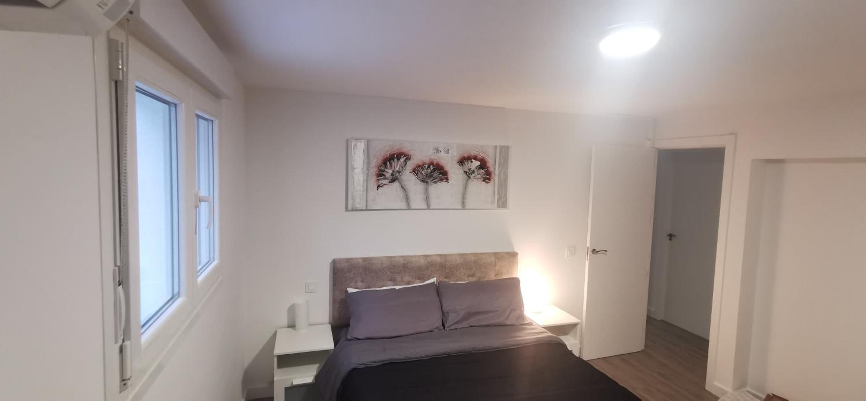 Three-Bedroom Apartment photo 2