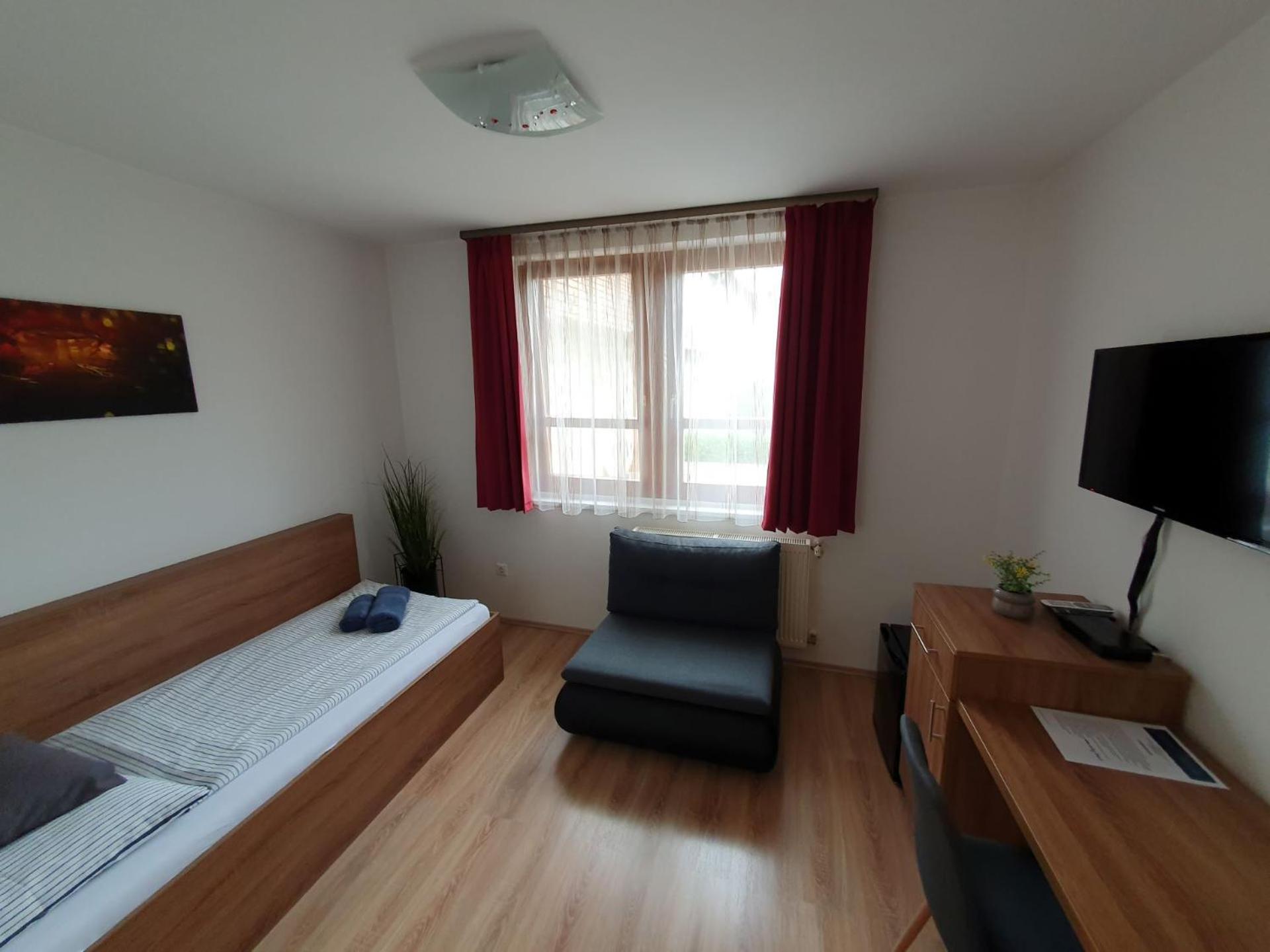 Single Room photo 1