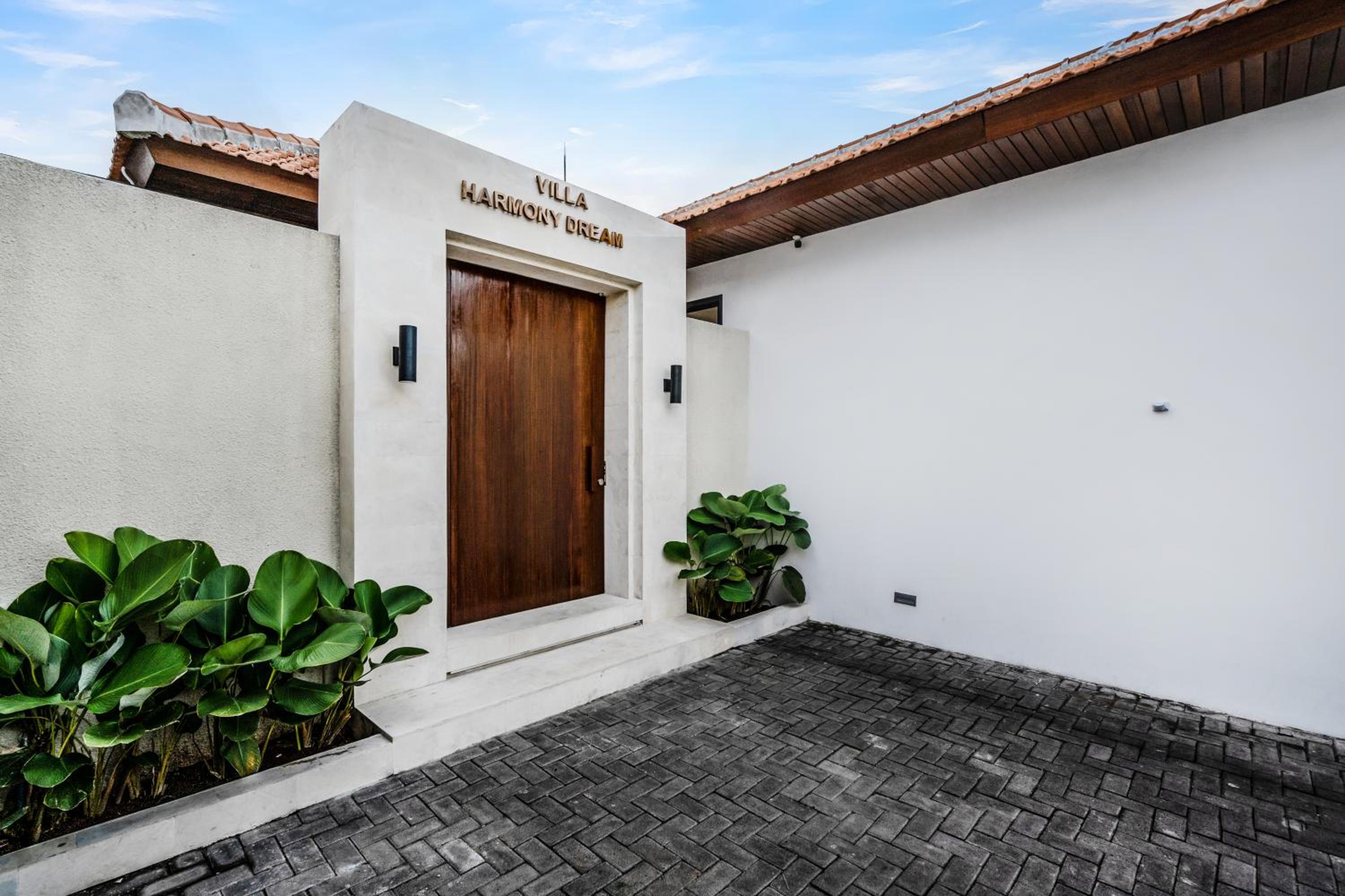 Two-Bedroom Villa - Photo 34