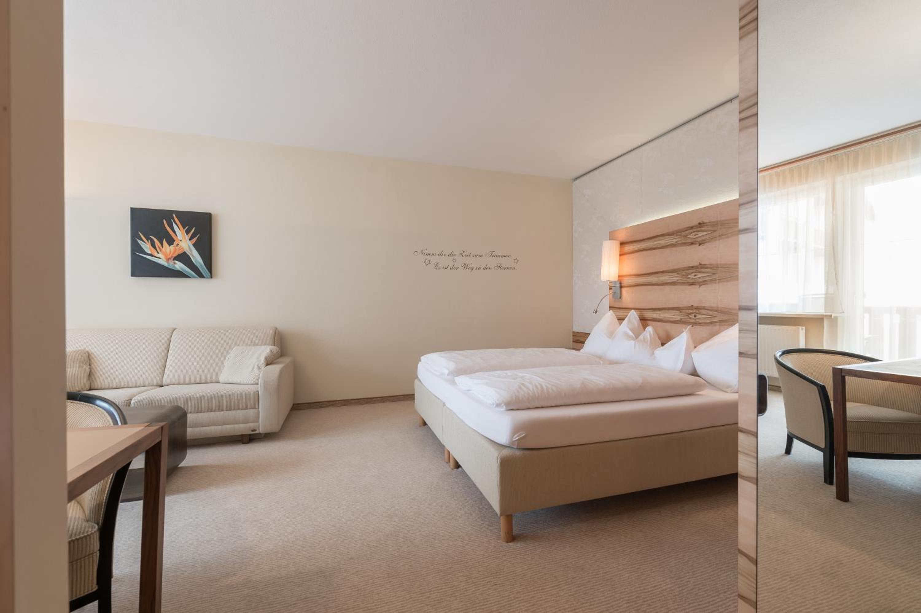 Superior Double Room with Balcony photo 2