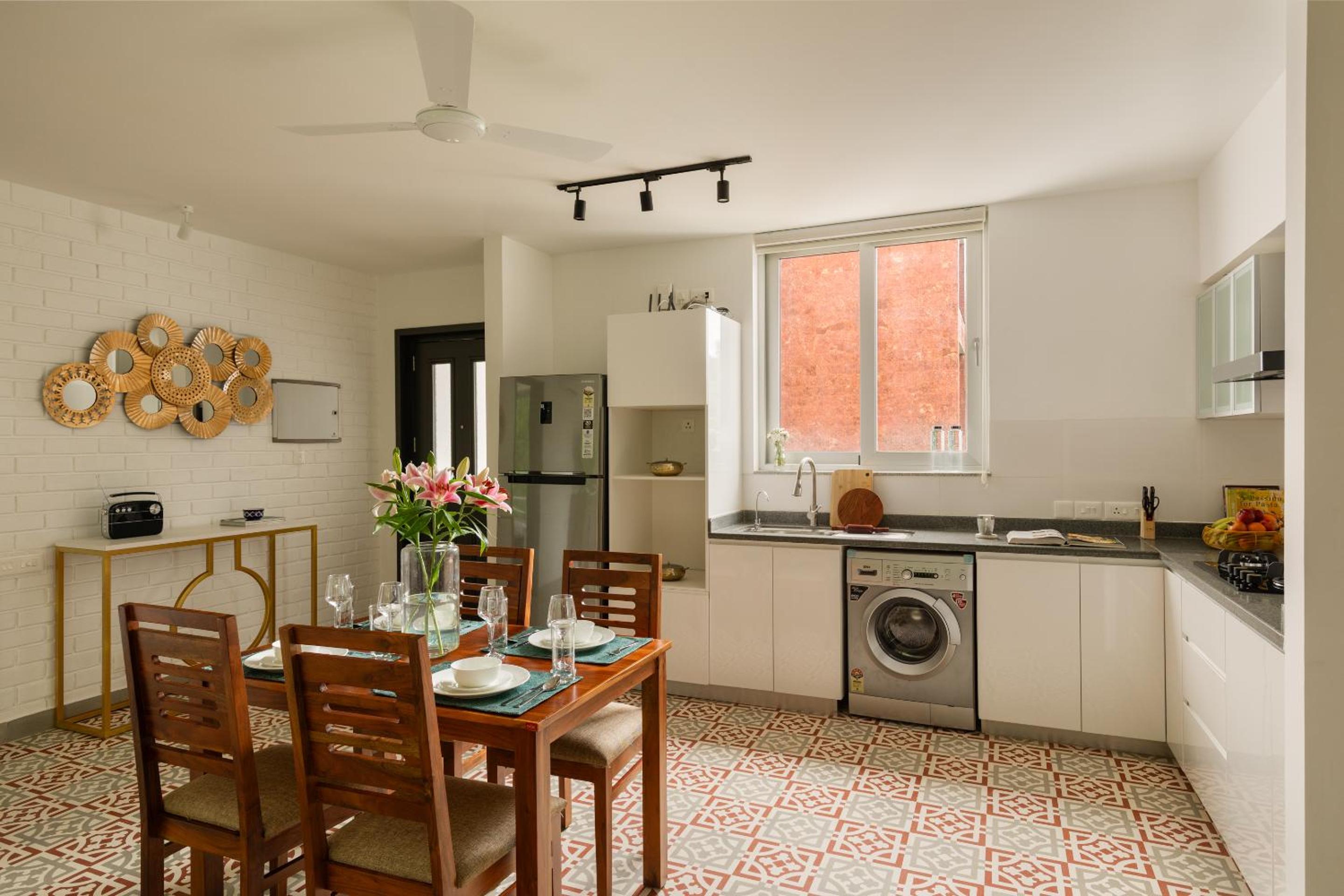 El Rosario 101|Common Pool|First Floor|Balcony|Patio photo 2