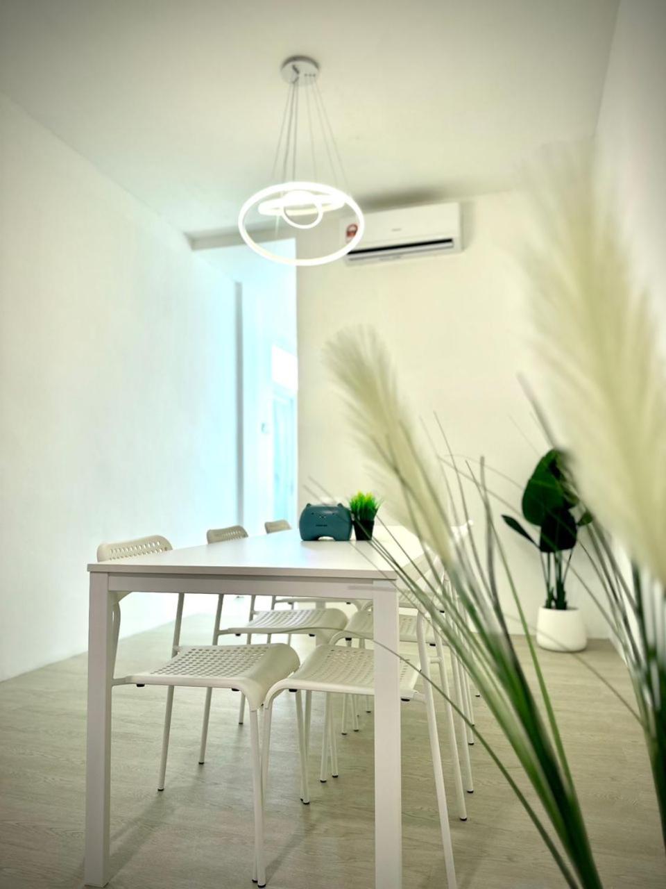One-Bedroom Apartment with Balcony photo 3