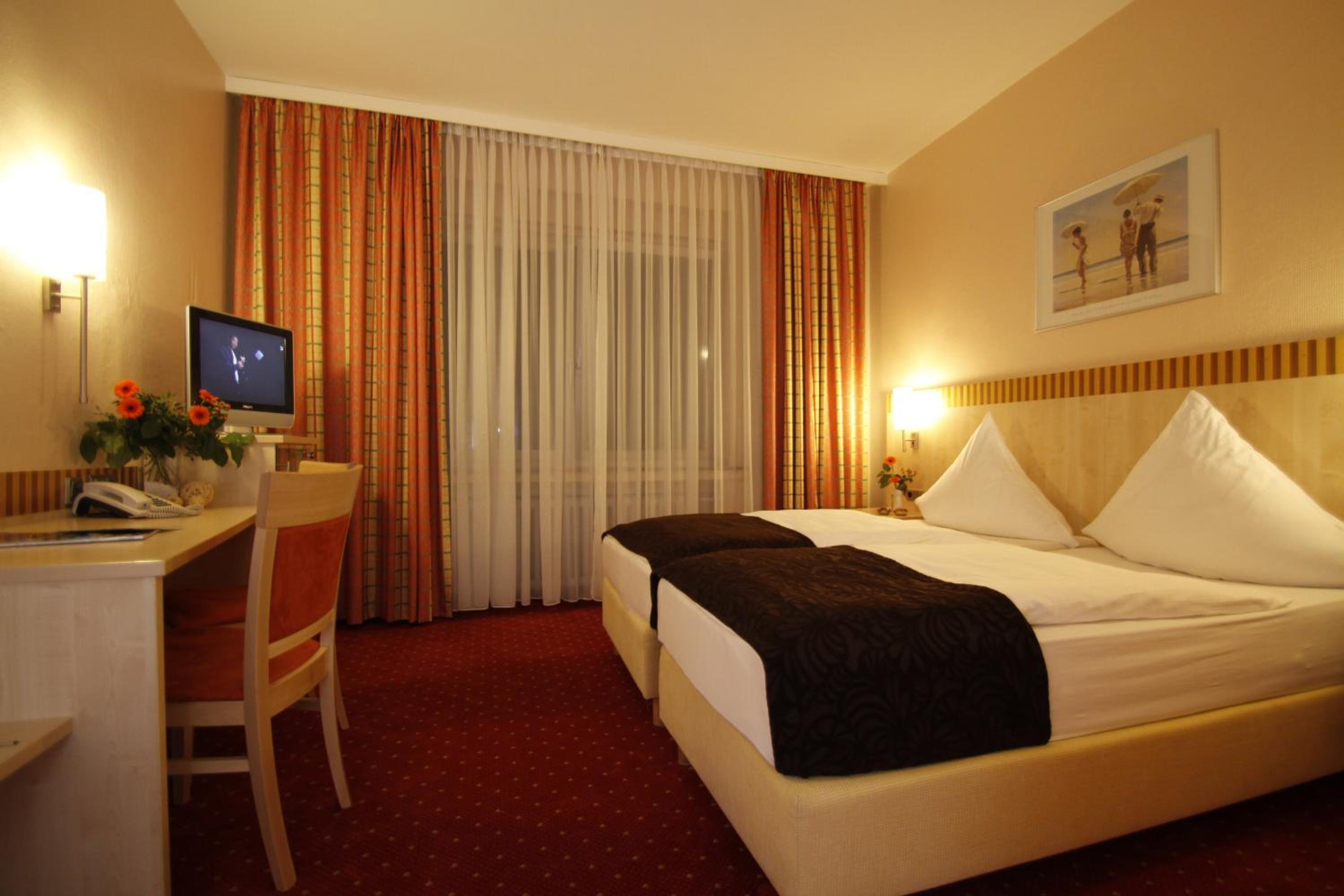 Standard Double Room - Photo 1
