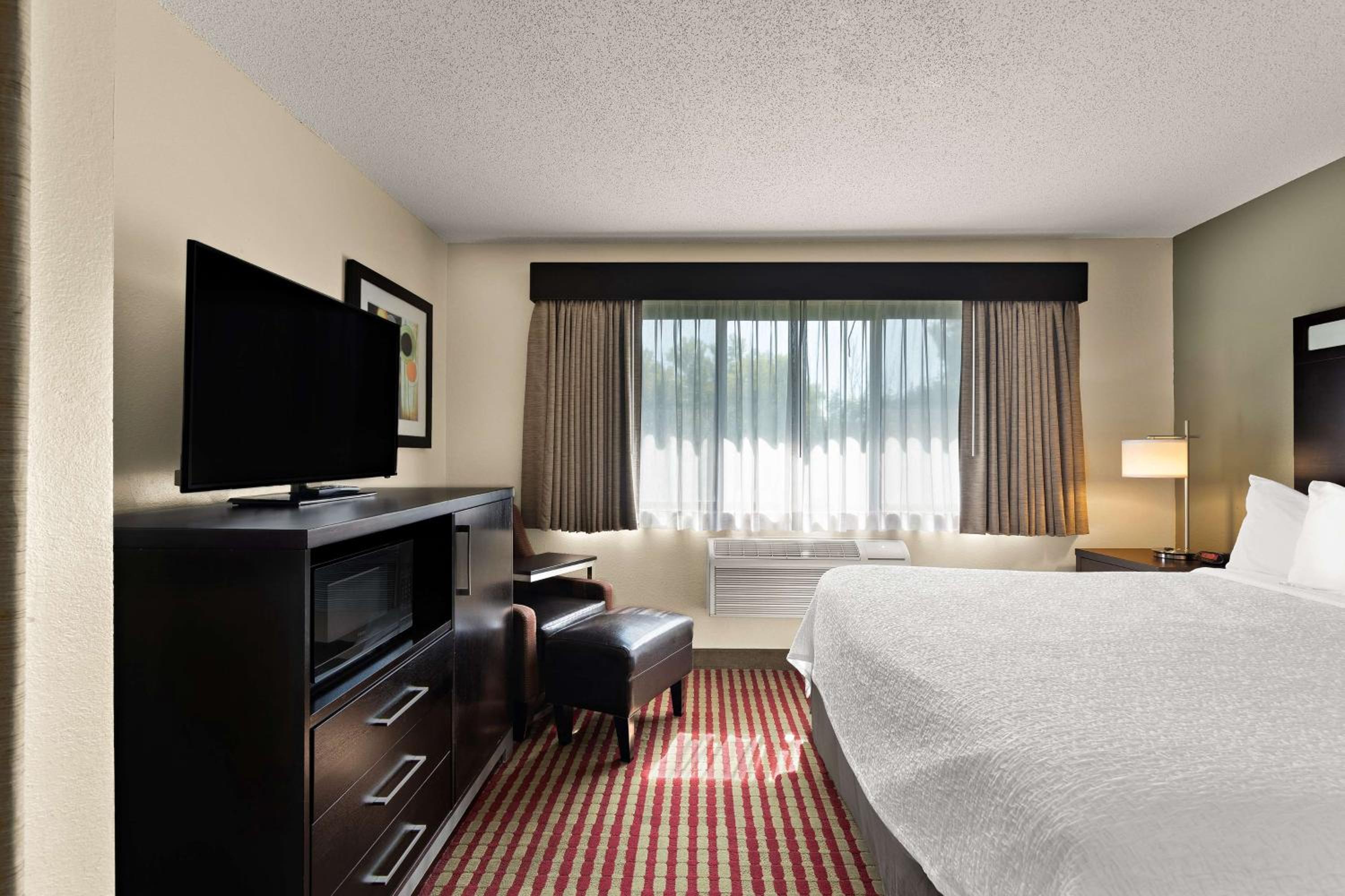 King Suite - Photo 3