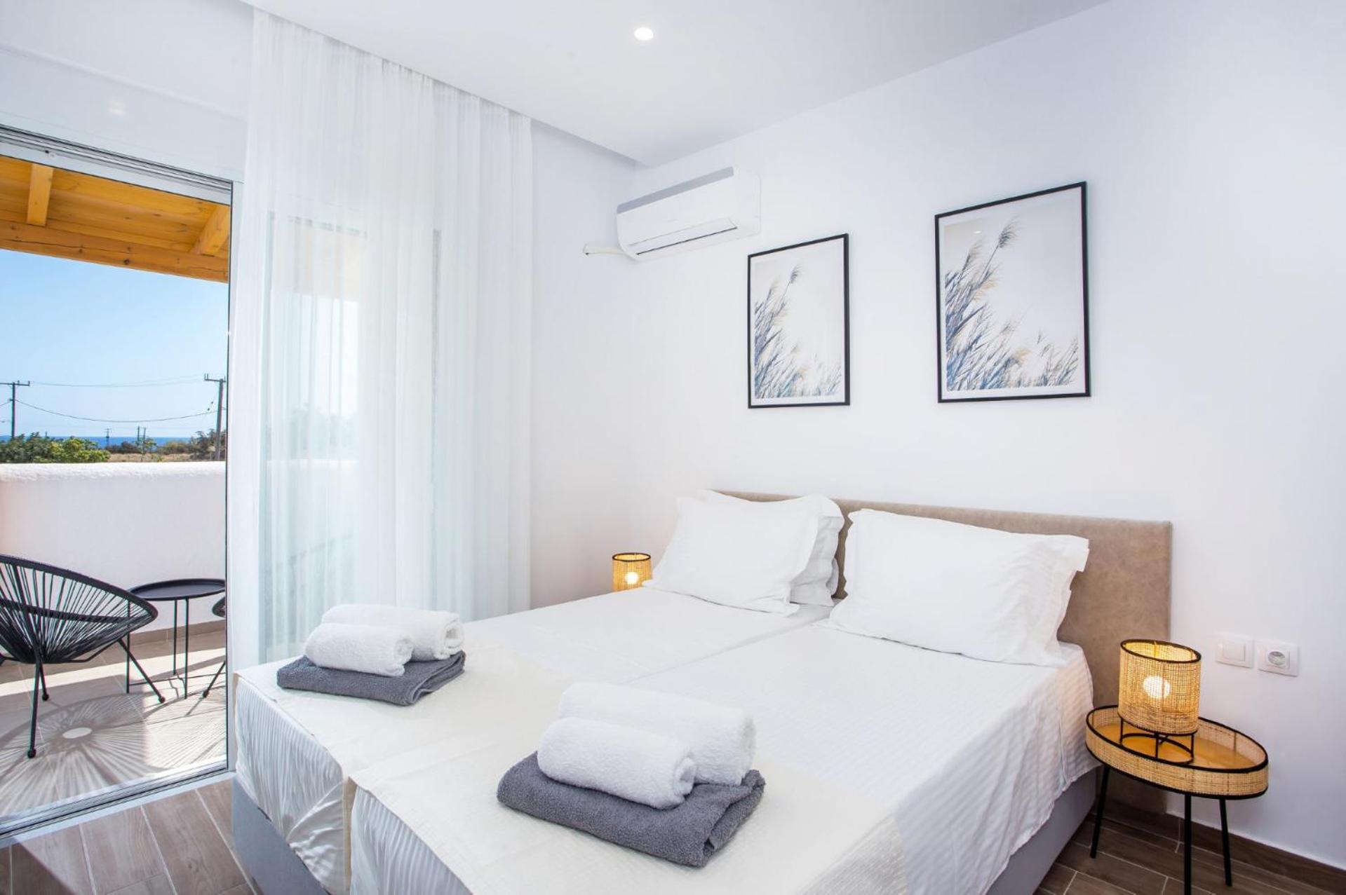 Three-Bedroom Villa photo 1