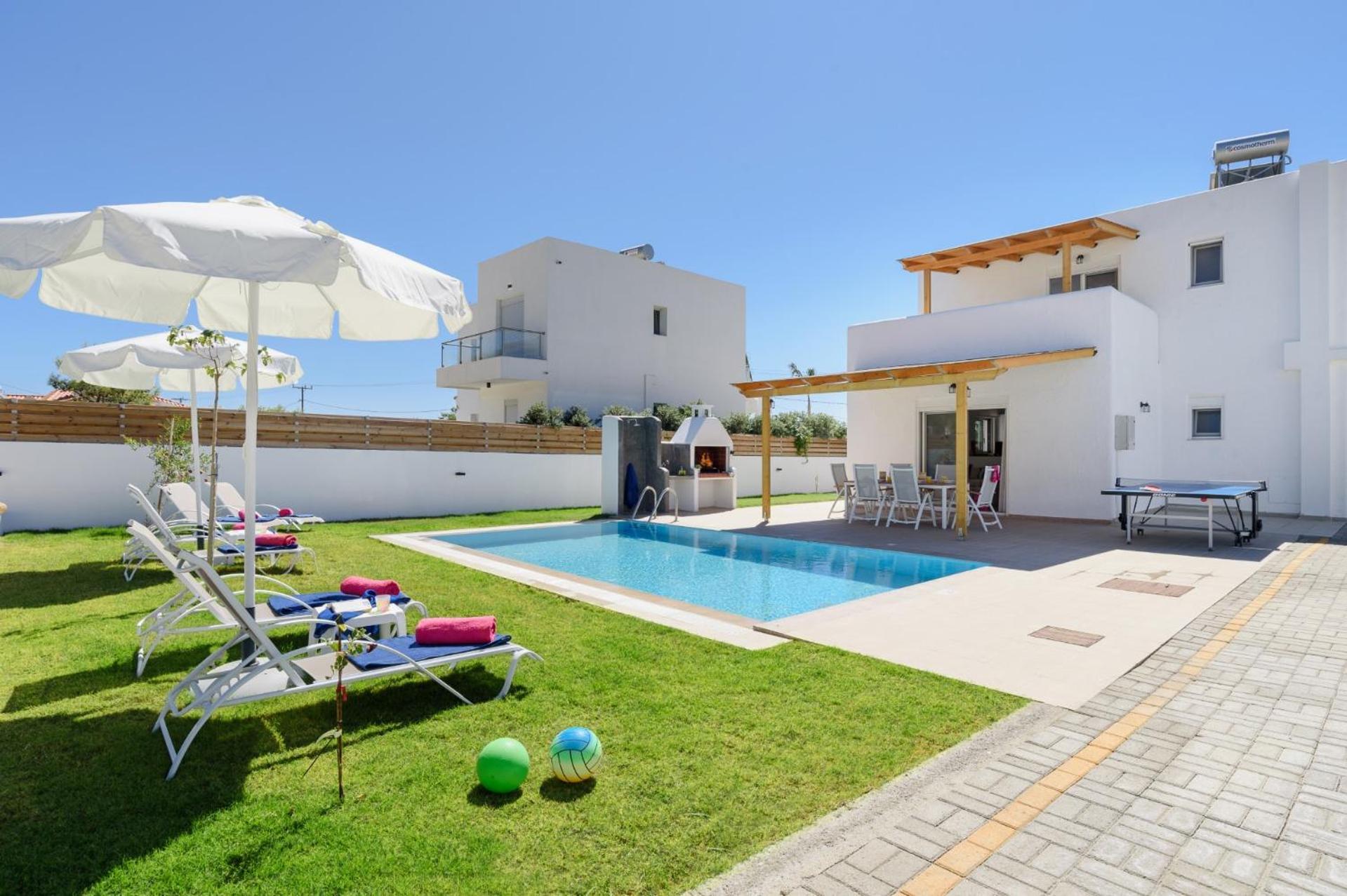 Three-Bedroom Villa photo 2