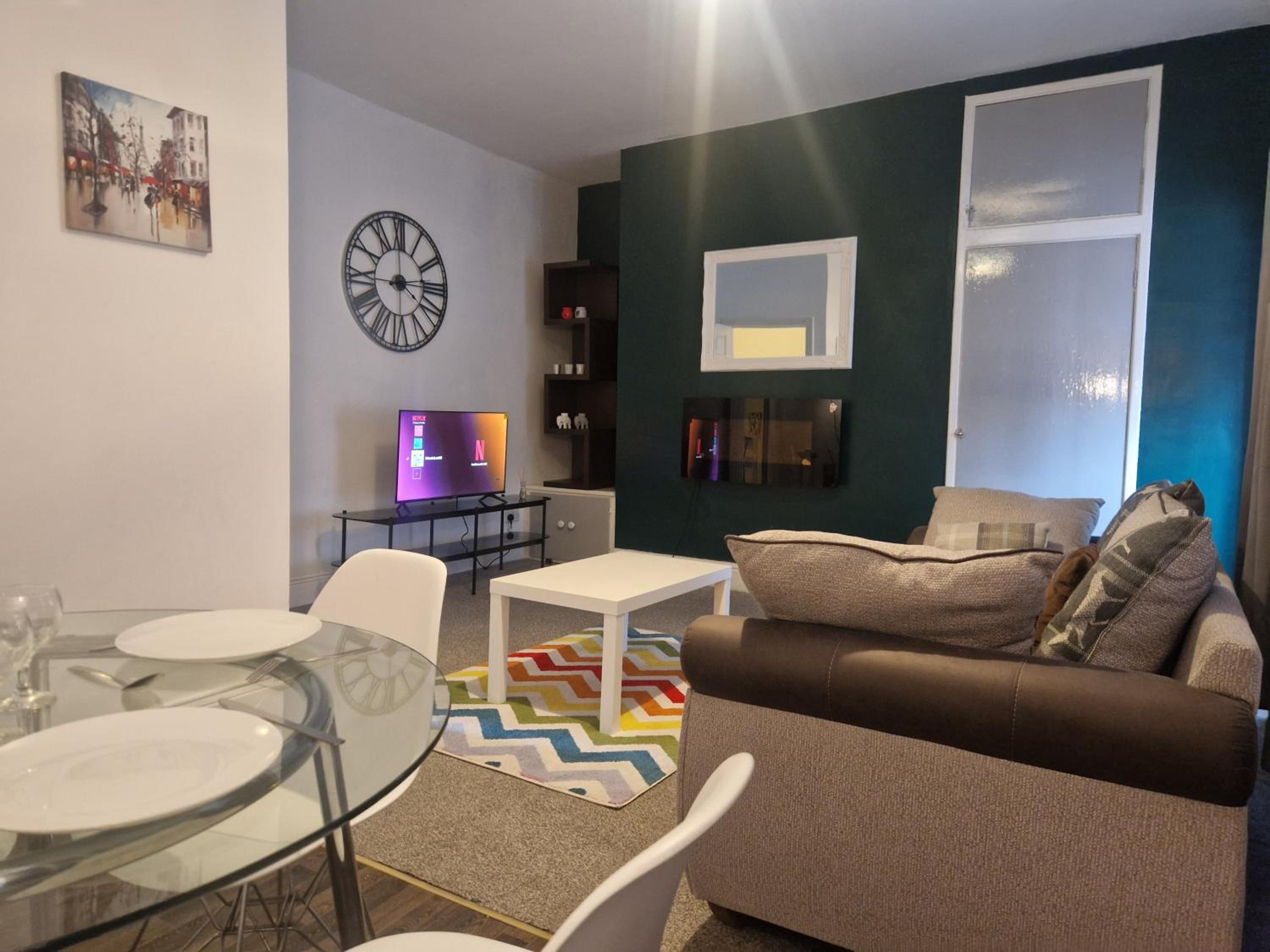 Apartment photo 3