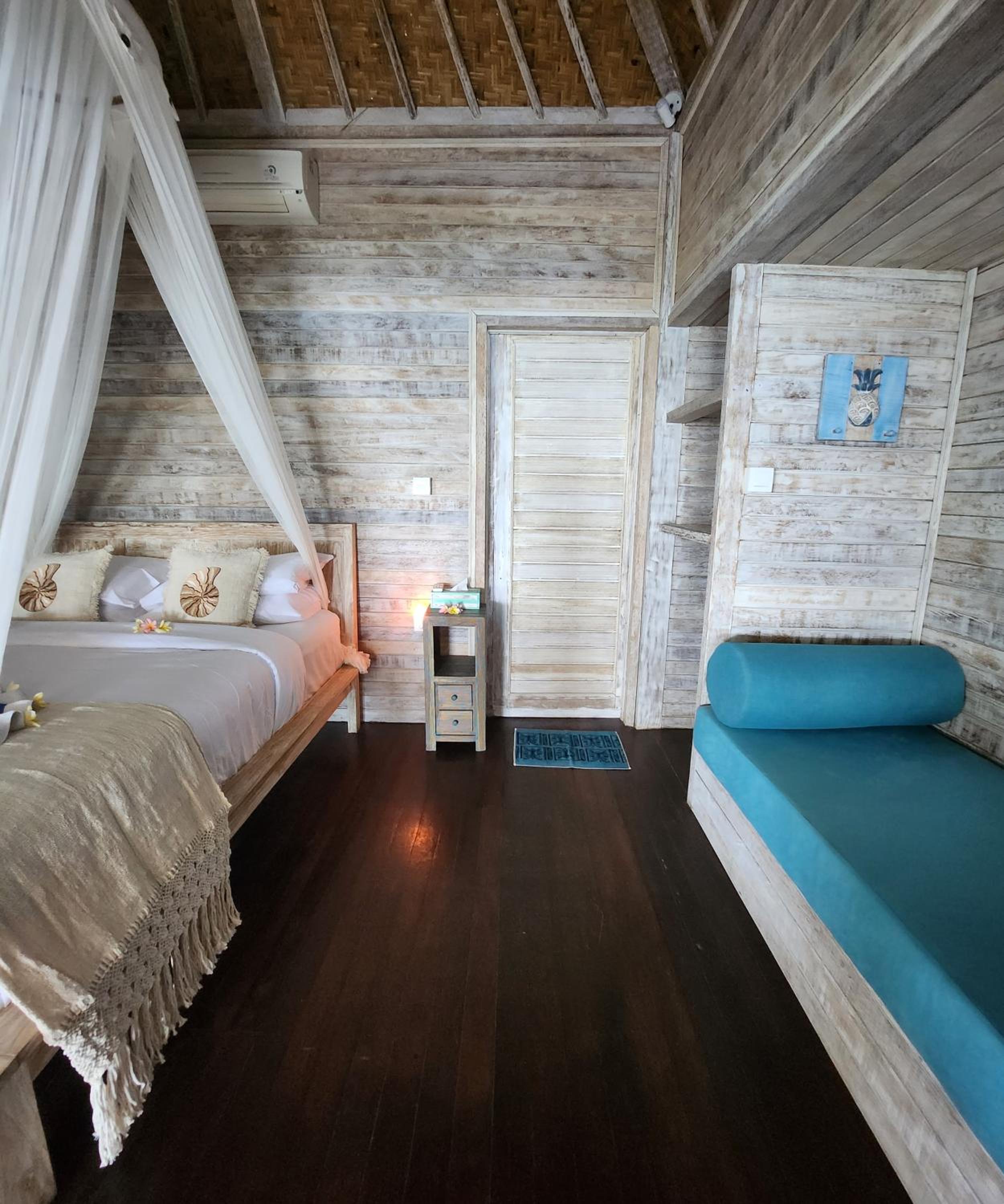 Double Room with Balcony and Sea View