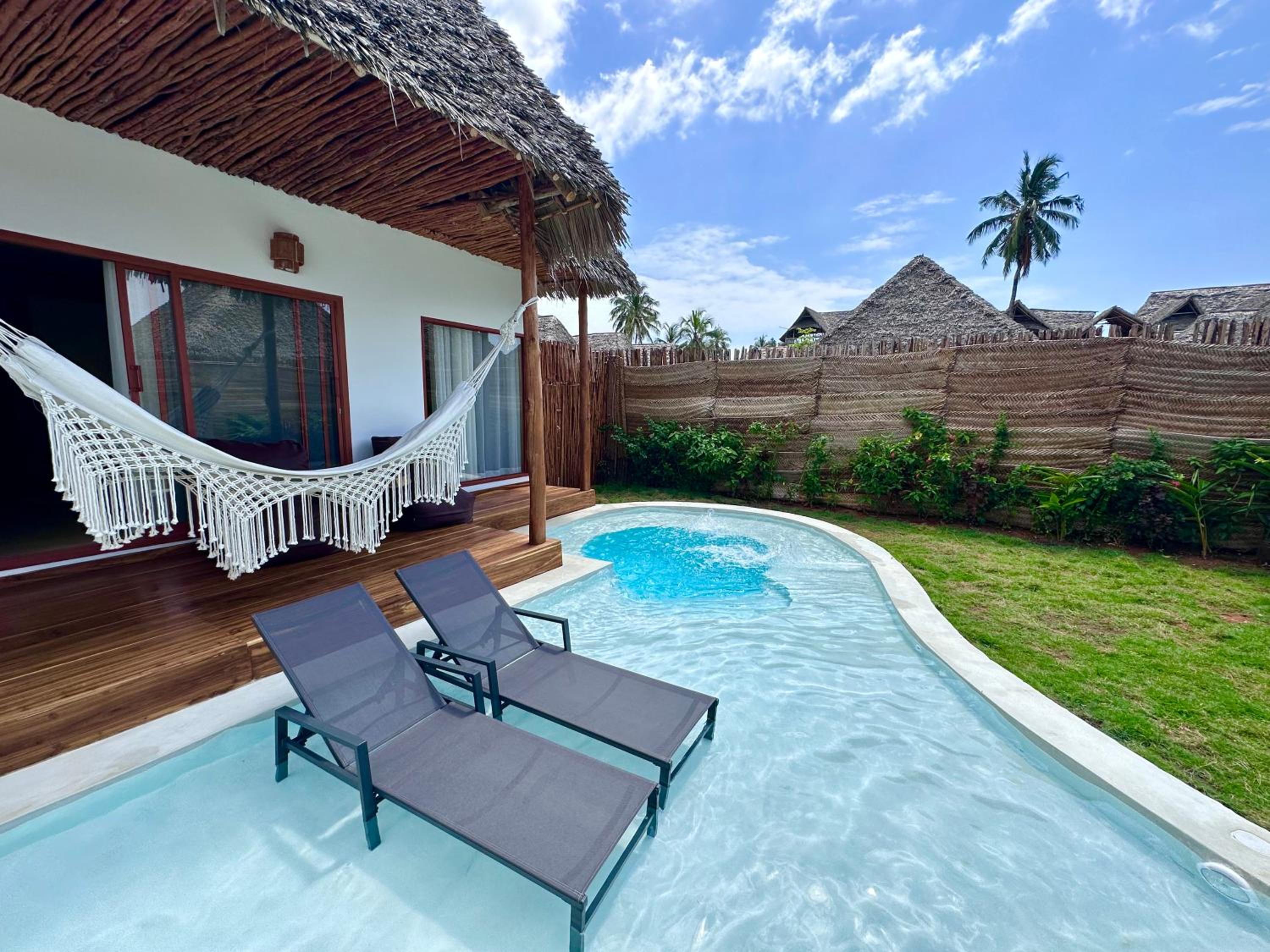 Villa with Private Pool - Photo 22