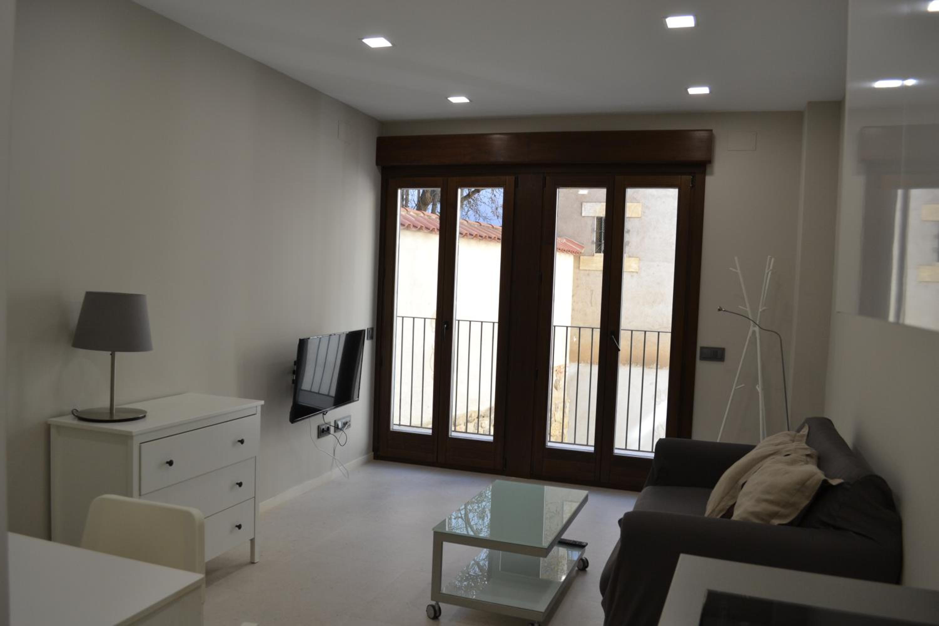 Apartamento con Terraza - Calle Libreros 52